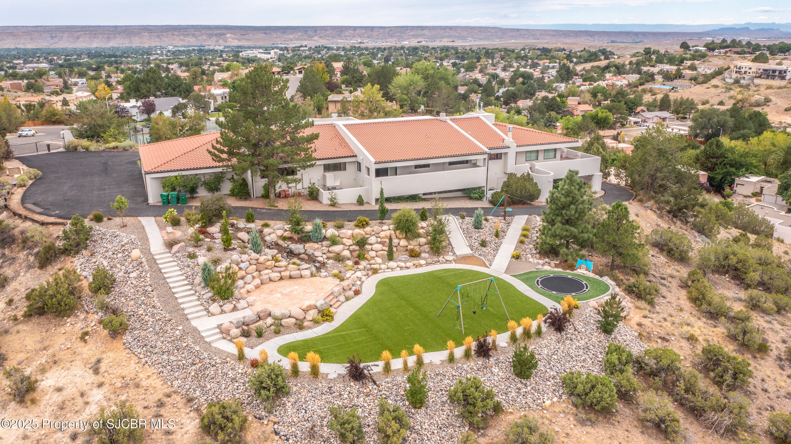 Farmington, New Mexico, 87401, United States, 5 Bedrooms Bedrooms, ,5 BathroomsBathrooms,Residential,Active,1942355