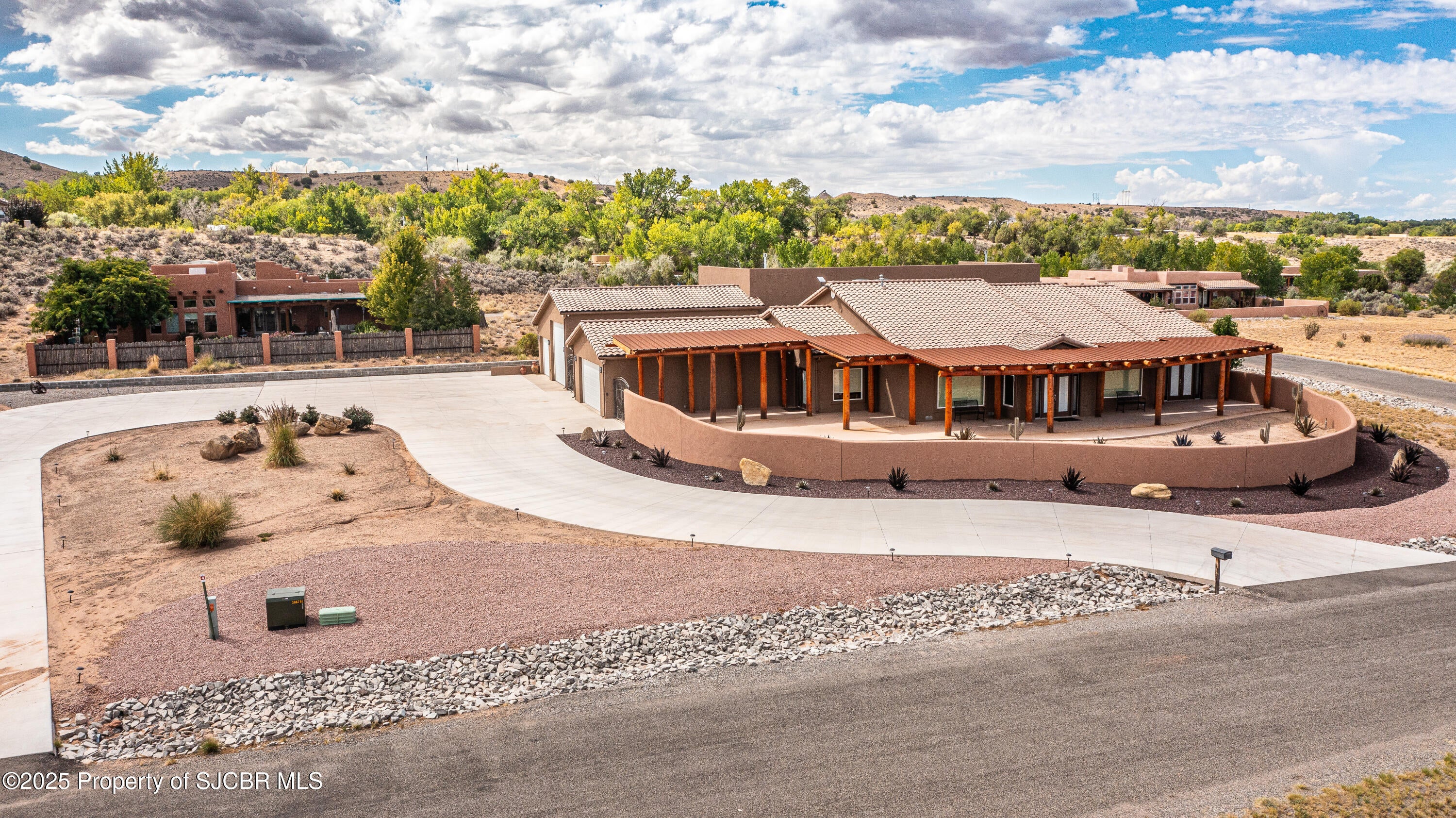 Aztec, New Mexico, 87410, United States, 3 Bedrooms Bedrooms, ,4 BathroomsBathrooms,Residential,Active,1953412