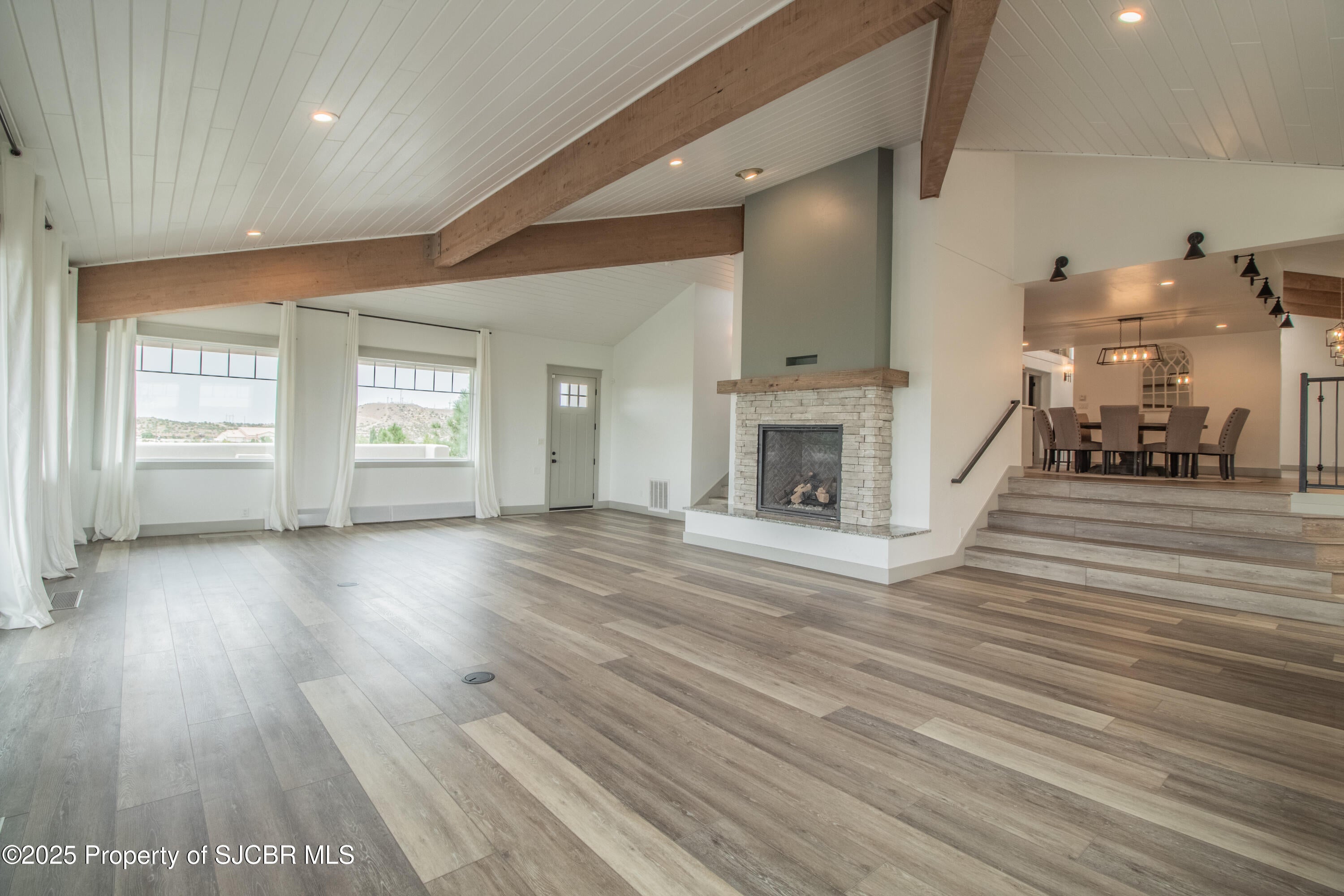 Farmington, New Mexico, 87401, United States, 5 Bedrooms Bedrooms, ,5 BathroomsBathrooms,Residential,Active,1942355