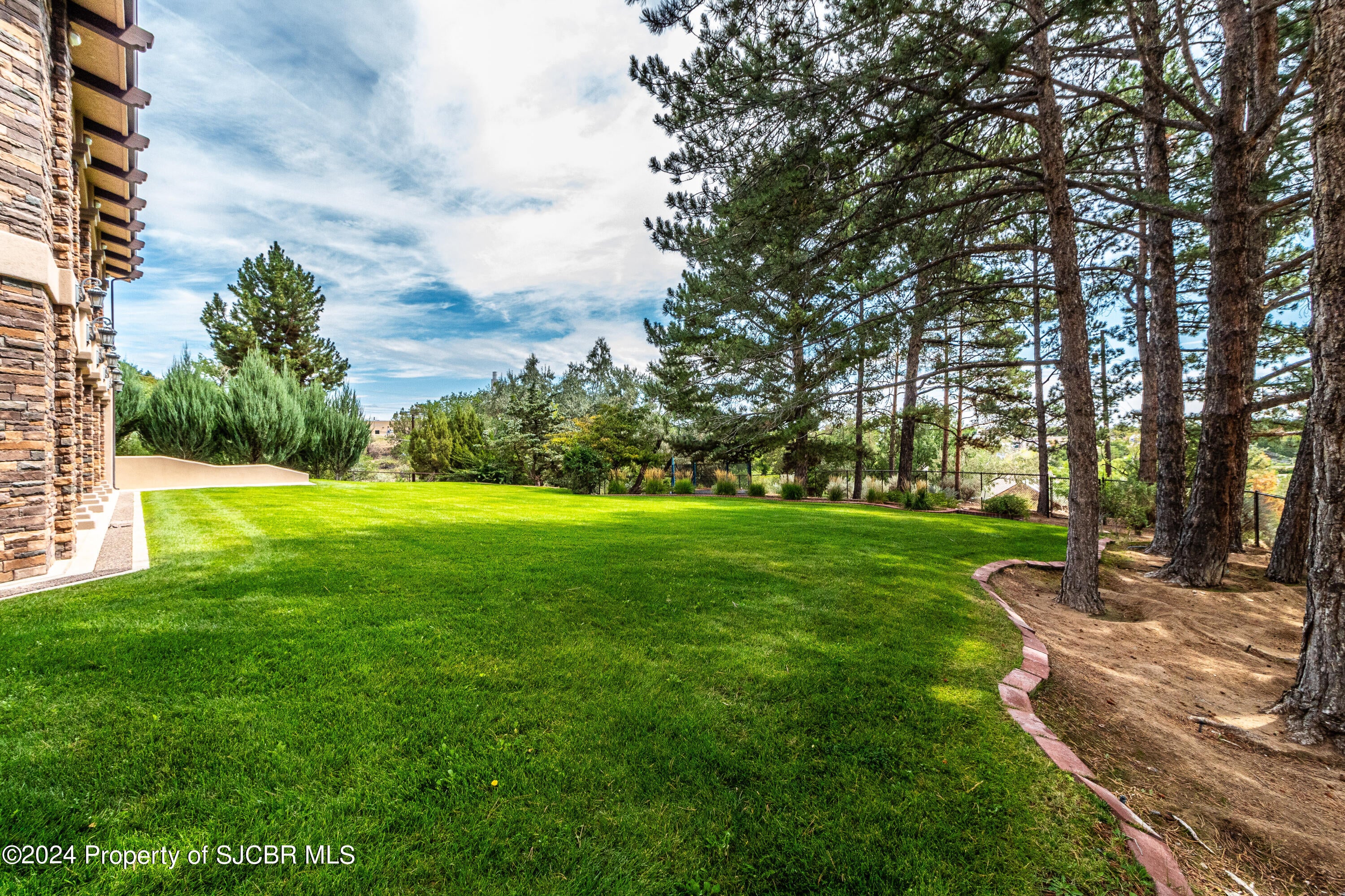 Farmington, New Mexico, 87401, United States, 4 Bedrooms Bedrooms, ,5 BathroomsBathrooms,Residential,Active,1959553