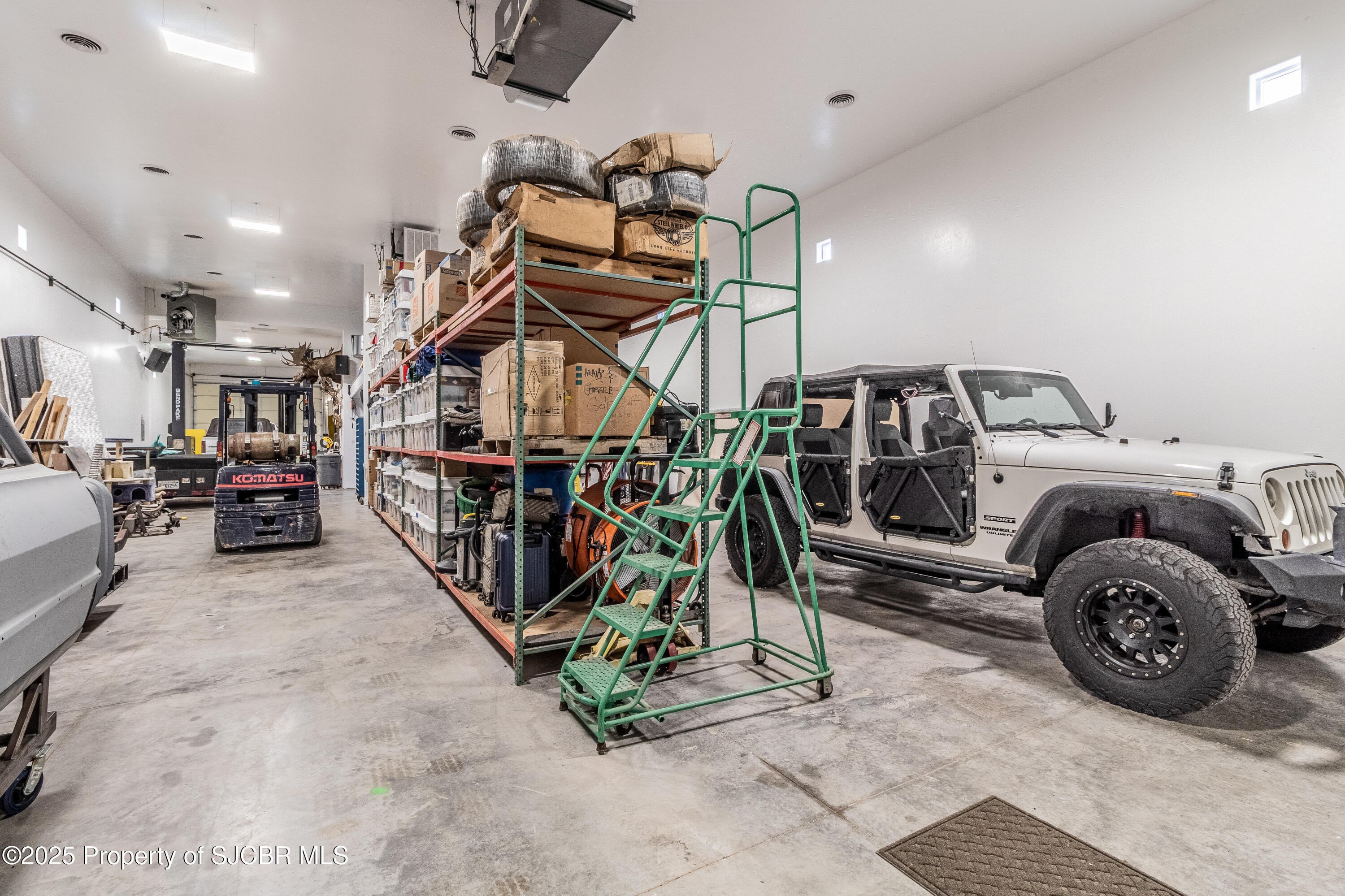 Aztec, New Mexico, 87410, United States, 3 Bedrooms Bedrooms, ,4 BathroomsBathrooms,Residential,Active,1953412