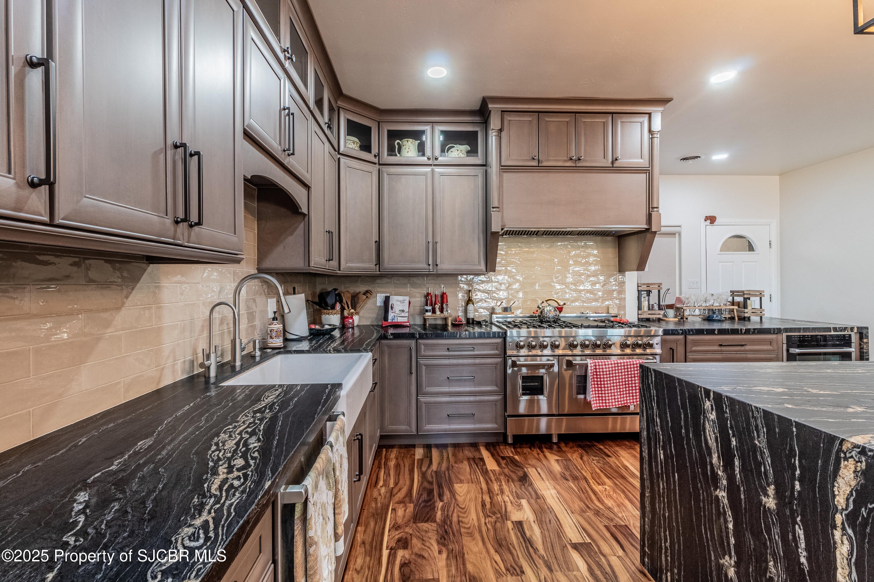 Aztec, New Mexico, 87410, United States, 3 Bedrooms Bedrooms, ,4 BathroomsBathrooms,Residential,Active,1953412