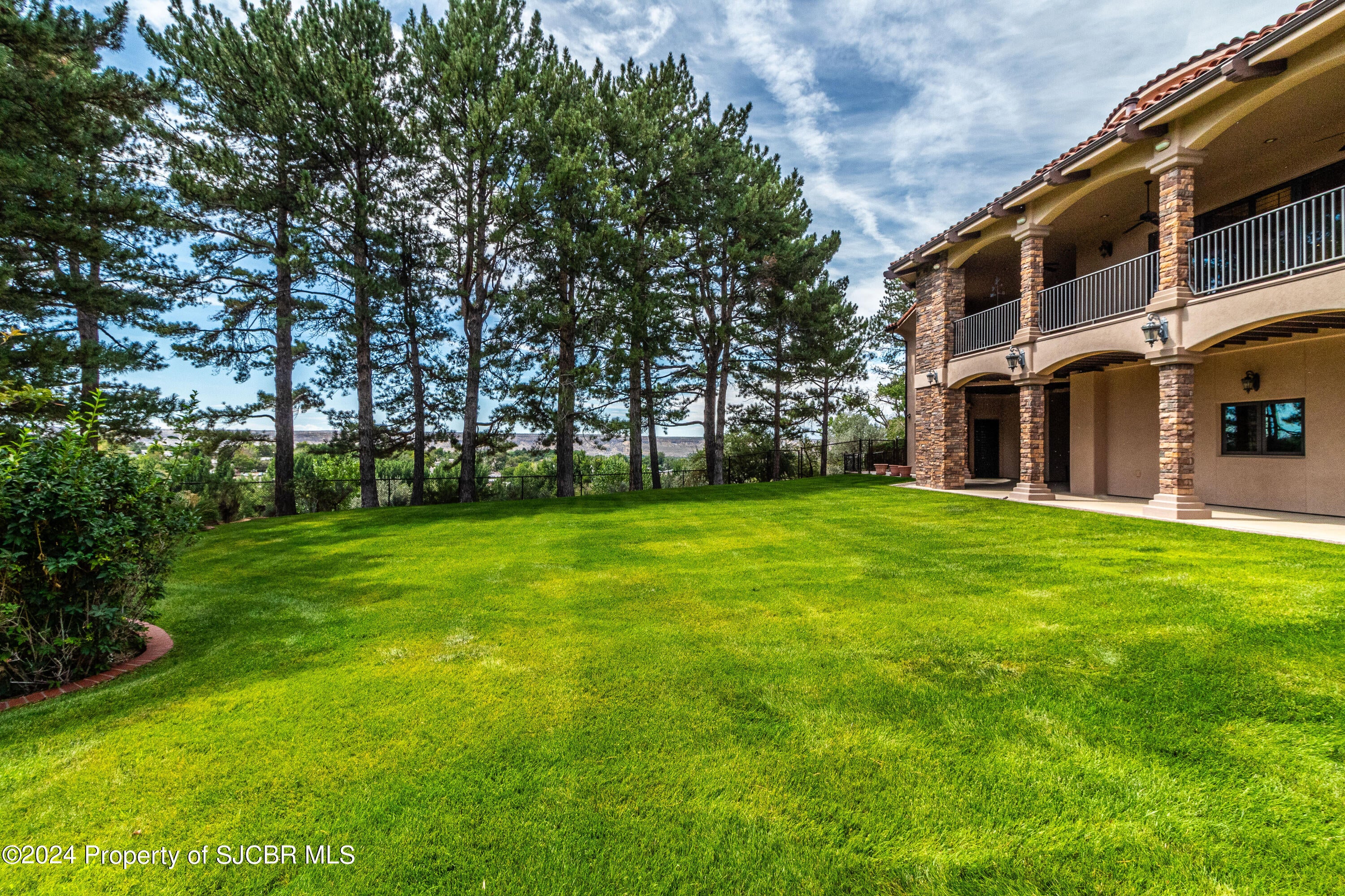 Farmington, New Mexico, 87401, United States, 4 Bedrooms Bedrooms, ,5 BathroomsBathrooms,Residential,Active,1959553