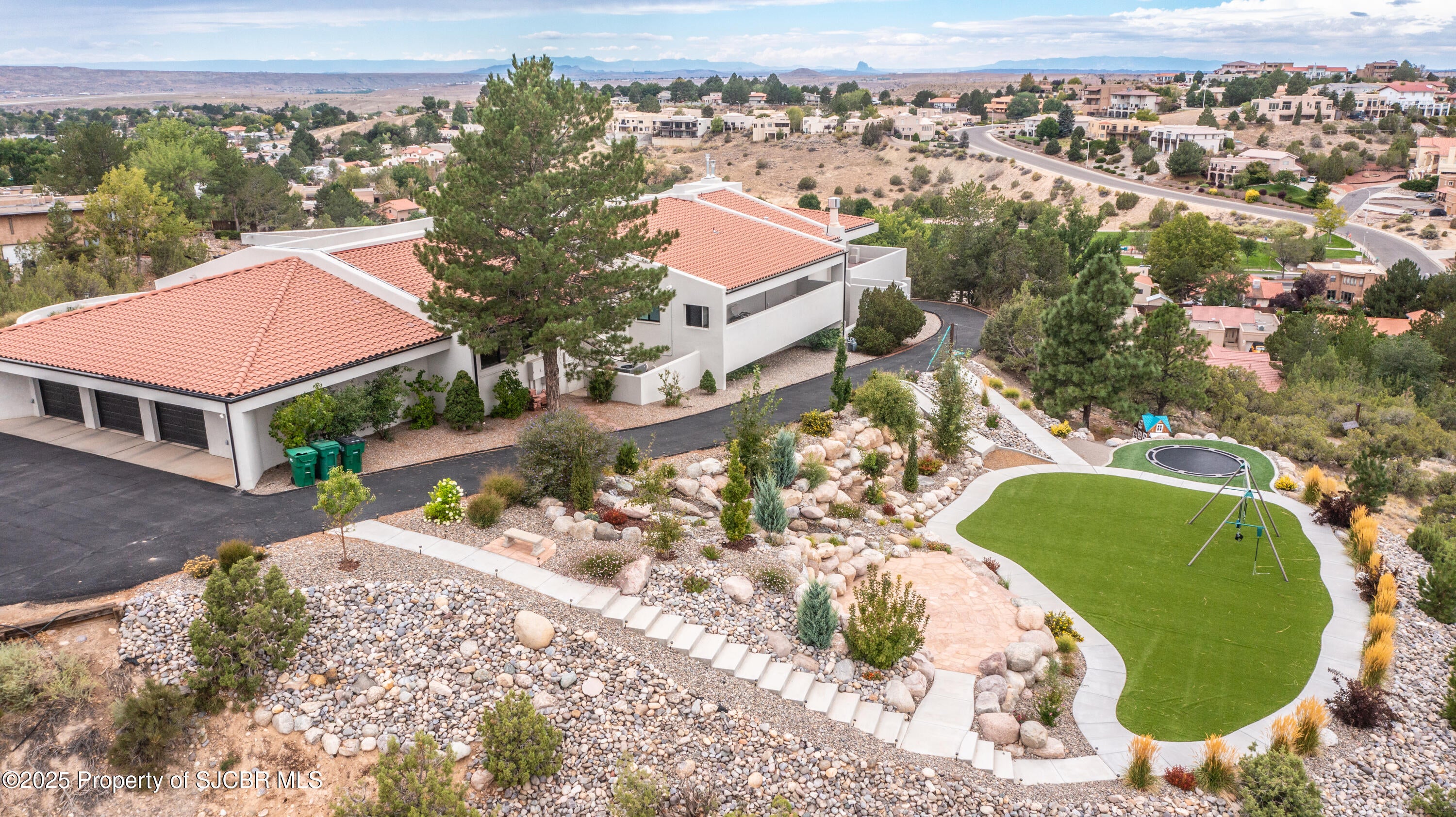 Farmington, New Mexico, 87401, United States, 5 Bedrooms Bedrooms, ,5 BathroomsBathrooms,Residential,Active,1942355