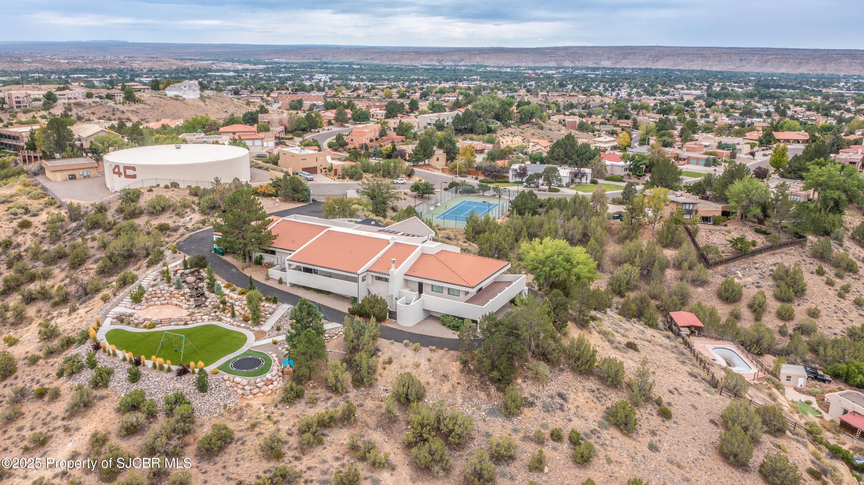 Farmington, New Mexico, 87401, United States, 5 Bedrooms Bedrooms, ,5 BathroomsBathrooms,Residential,Active,1942355