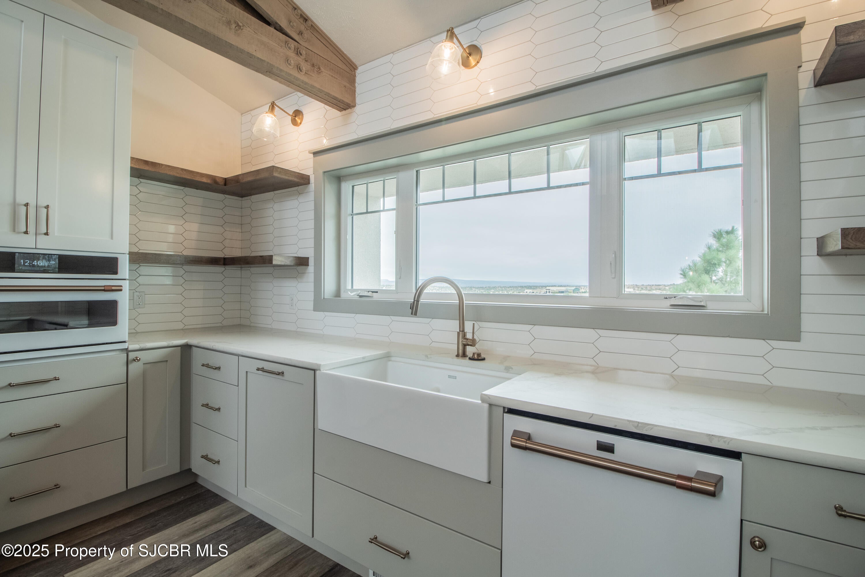 Farmington, New Mexico, 87401, United States, 5 Bedrooms Bedrooms, ,5 BathroomsBathrooms,Residential,Active,1942355