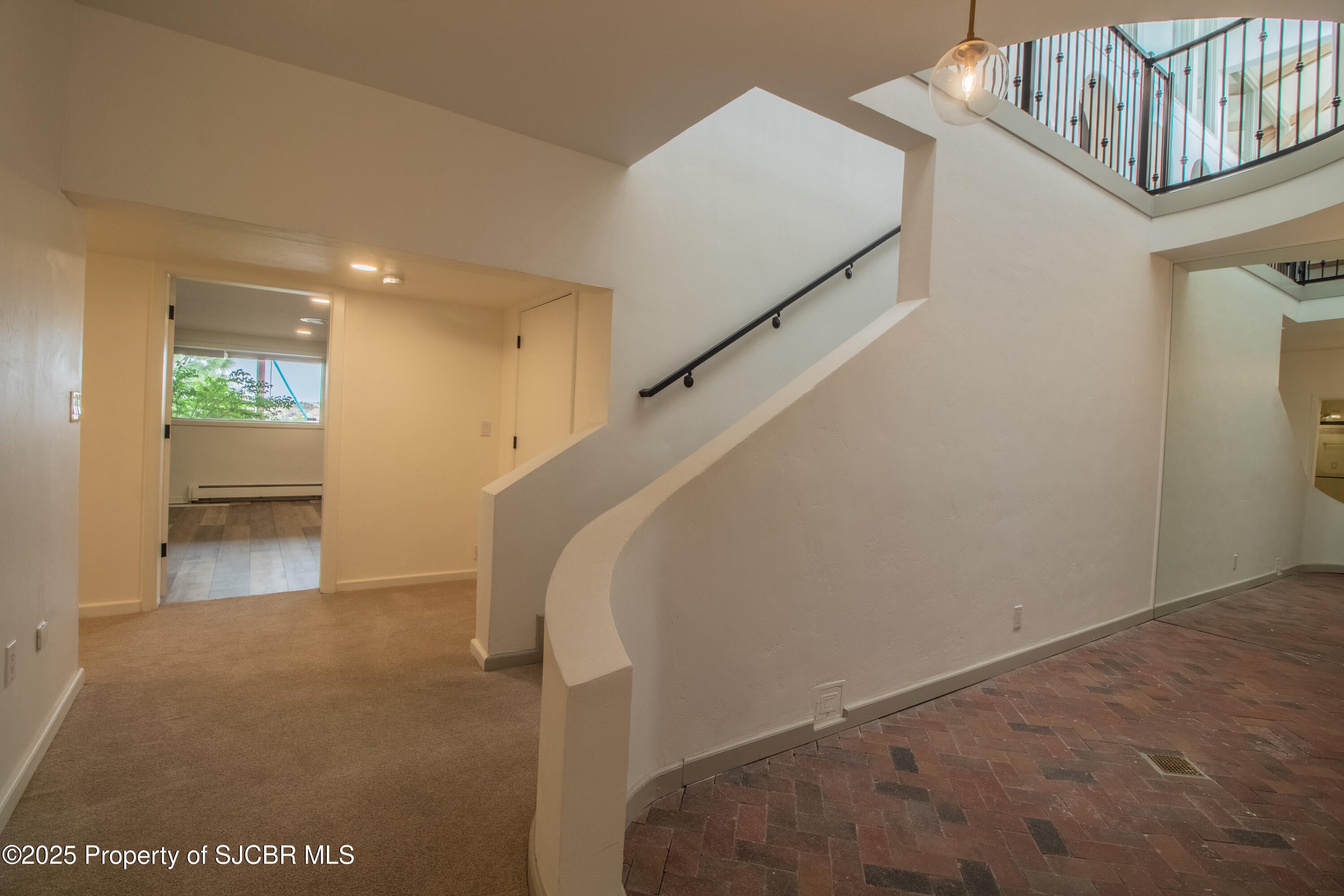 Farmington, New Mexico, 87401, United States, 5 Bedrooms Bedrooms, ,5 BathroomsBathrooms,Residential,Active,1942355