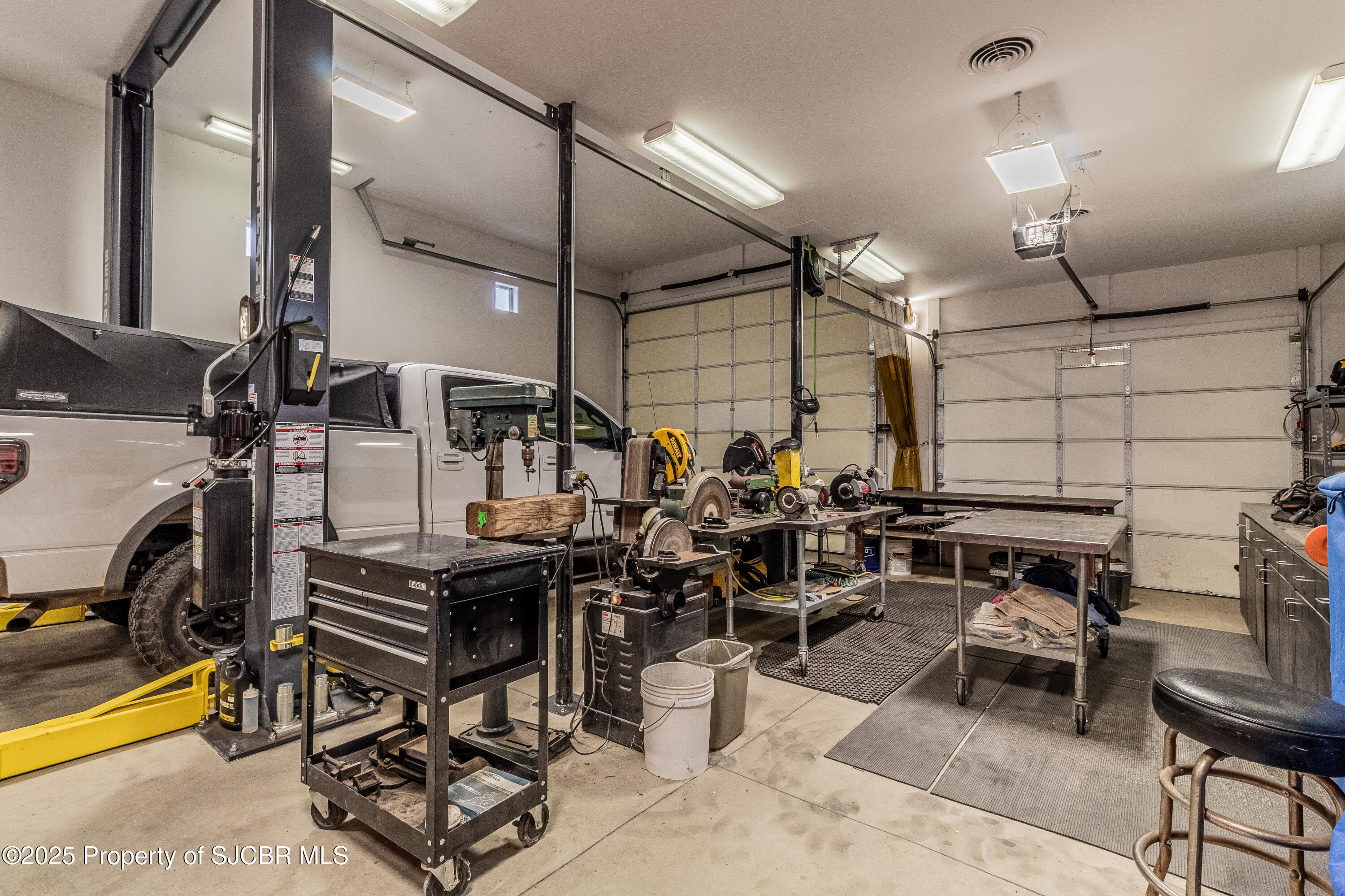 Aztec, New Mexico, 87410, United States, 3 Bedrooms Bedrooms, ,4 BathroomsBathrooms,Residential,Active,1953412