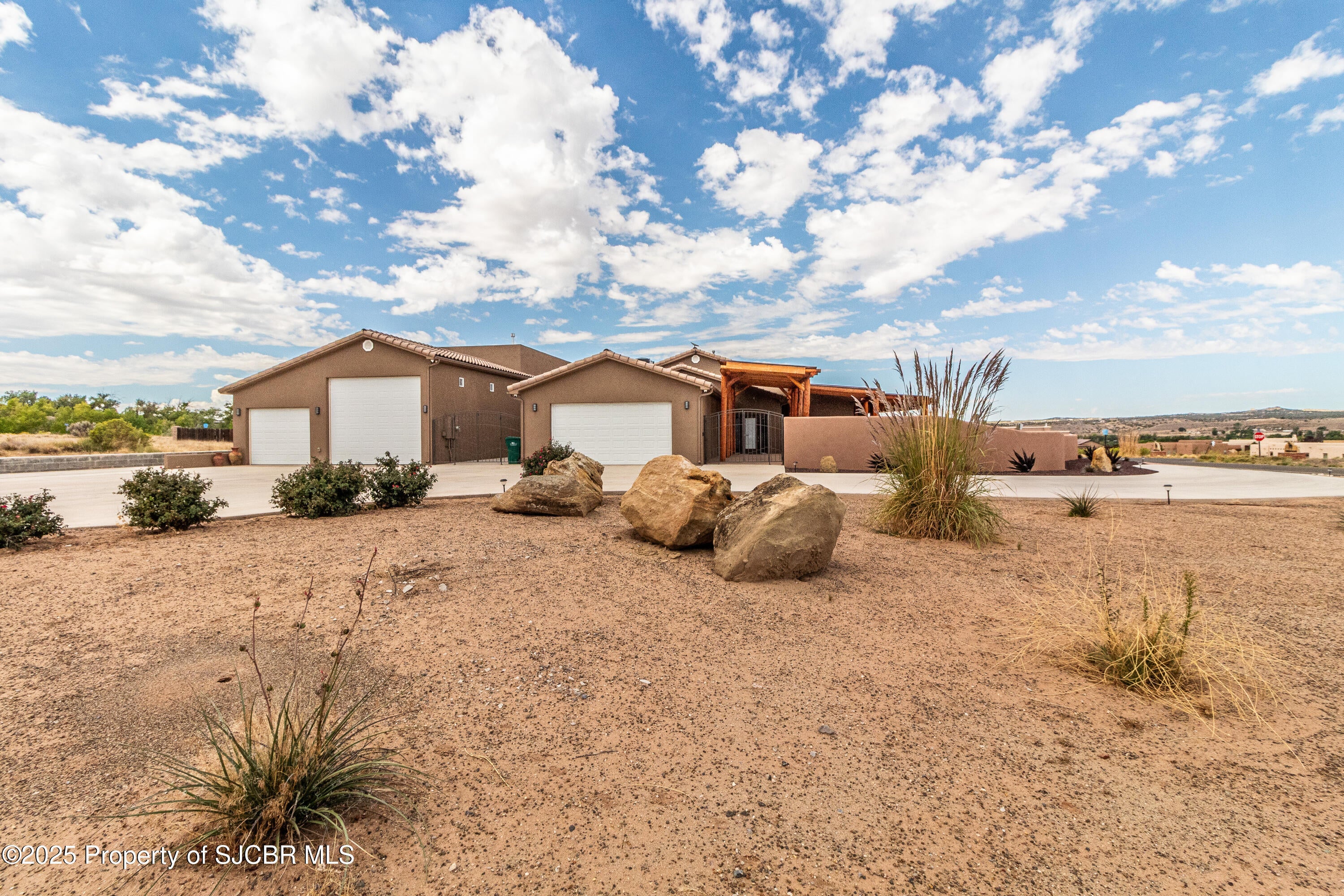 Aztec, New Mexico, 87410, United States, 3 Bedrooms Bedrooms, ,4 BathroomsBathrooms,Residential,Active,1953412