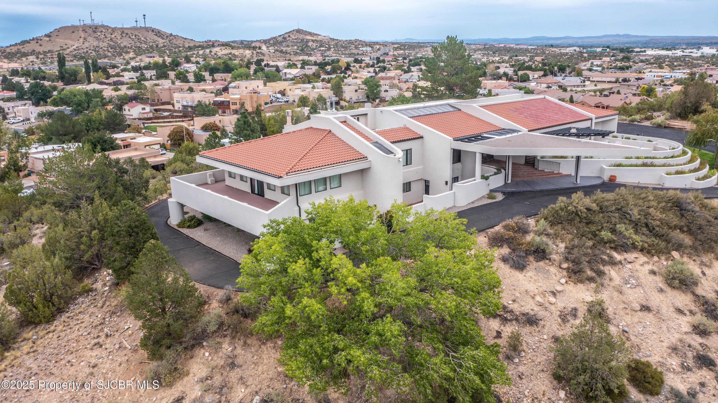 Farmington, New Mexico, 87401, United States, 5 Bedrooms Bedrooms, ,5 BathroomsBathrooms,Residential,Active,1942355