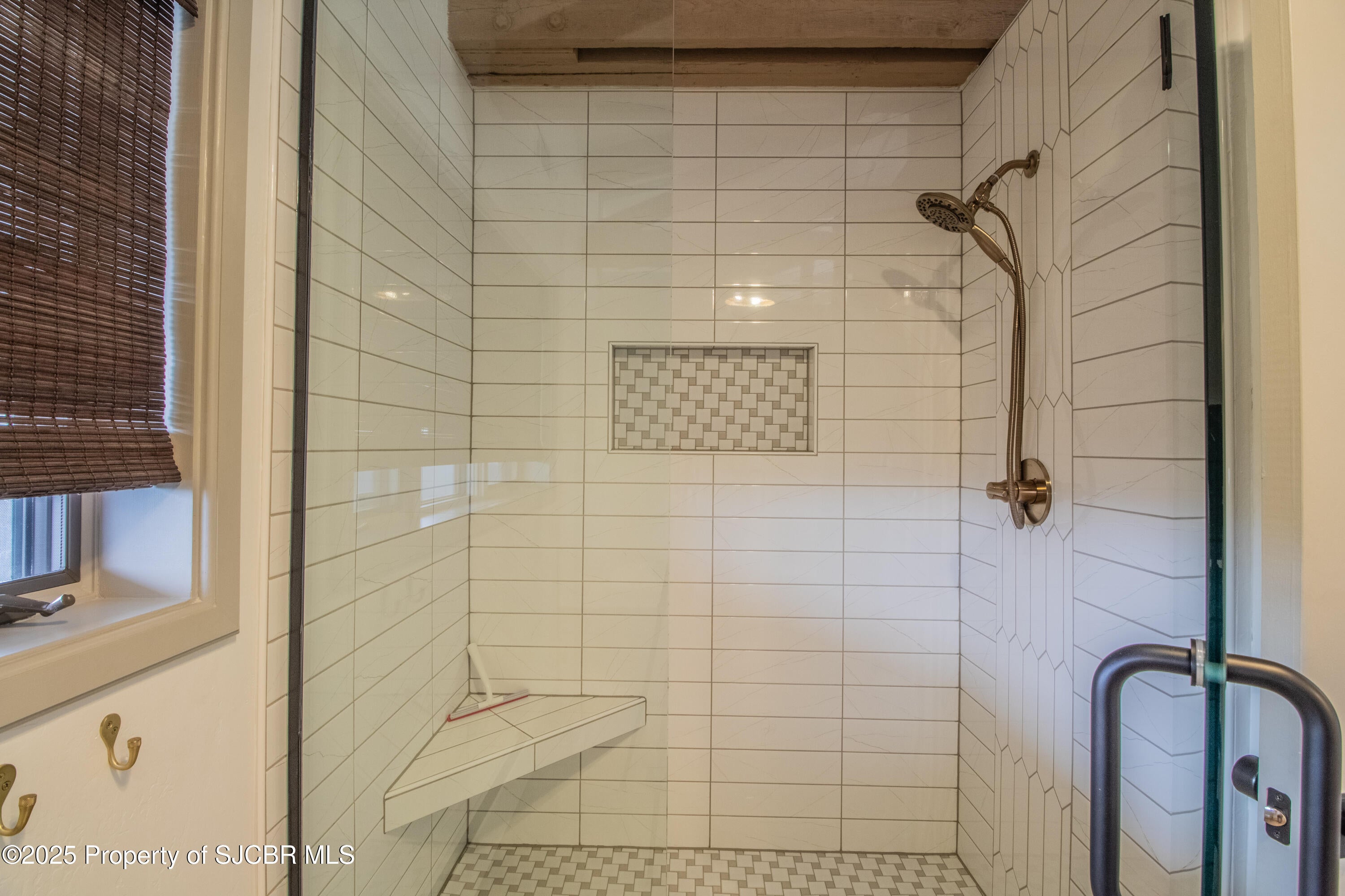 Farmington, New Mexico, 87401, United States, 5 Bedrooms Bedrooms, ,5 BathroomsBathrooms,Residential,Active,1942355