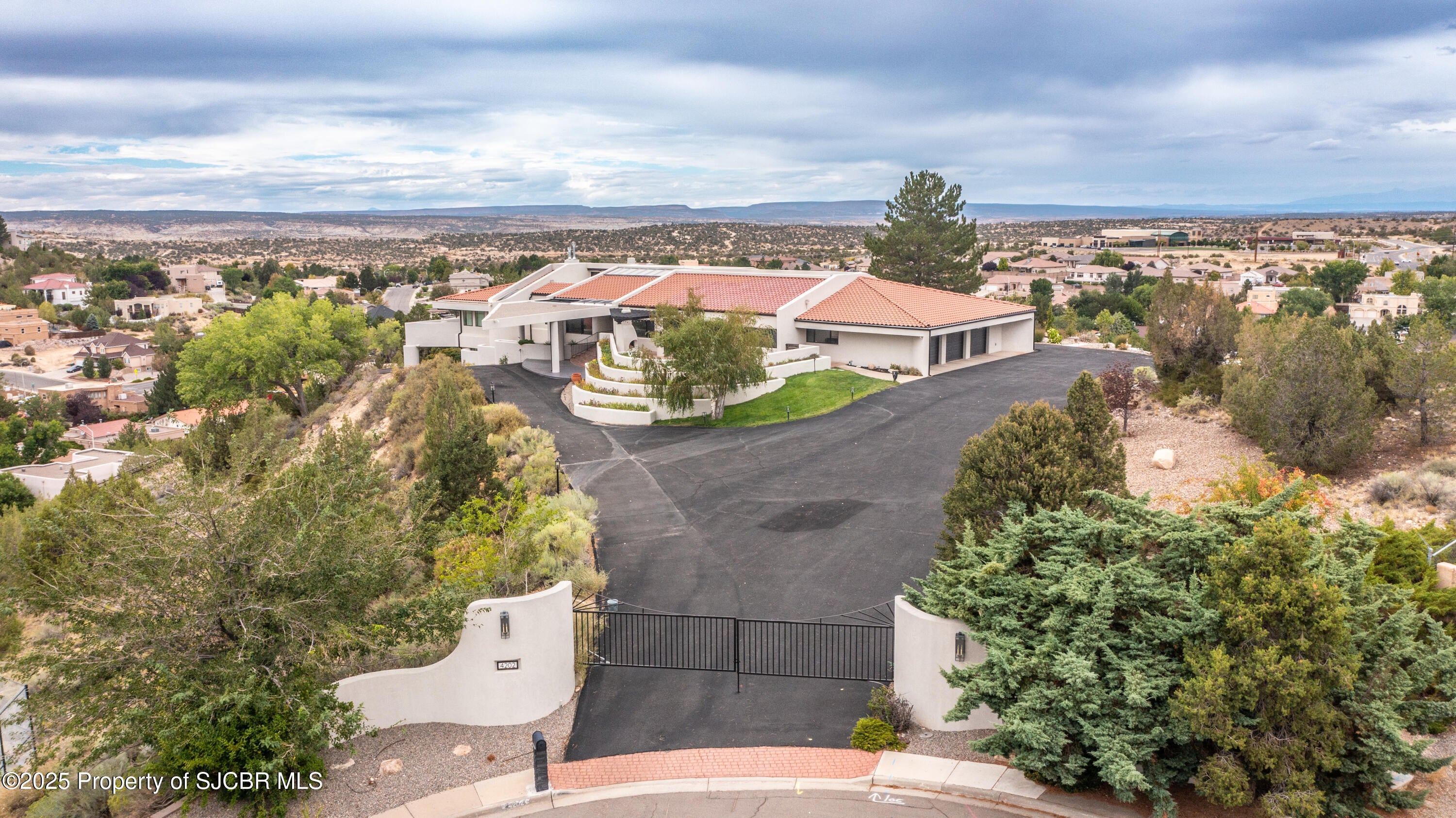 Farmington, New Mexico, 87401, United States, 5 Bedrooms Bedrooms, ,5 BathroomsBathrooms,Residential,Active,1942355