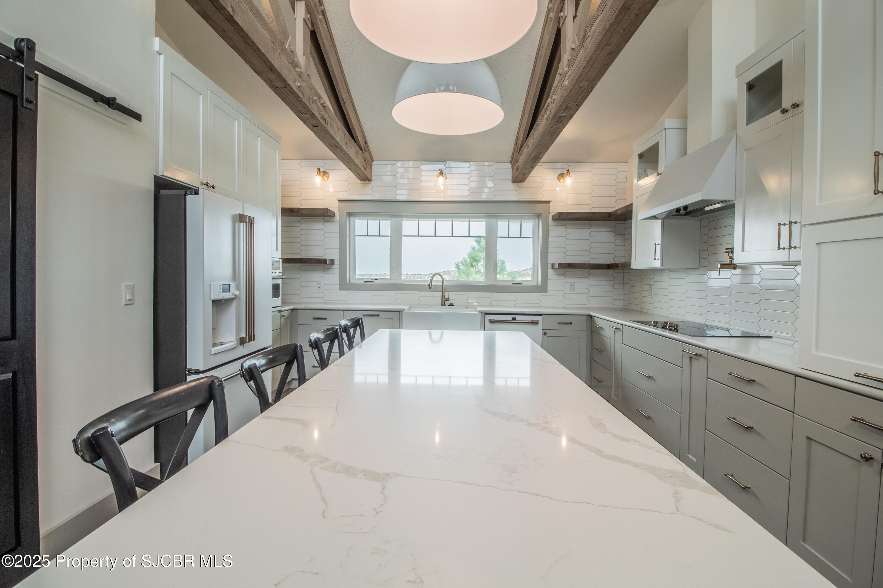 Farmington, New Mexico, 87401, United States, 5 Bedrooms Bedrooms, ,5 BathroomsBathrooms,Residential,Active,1942355