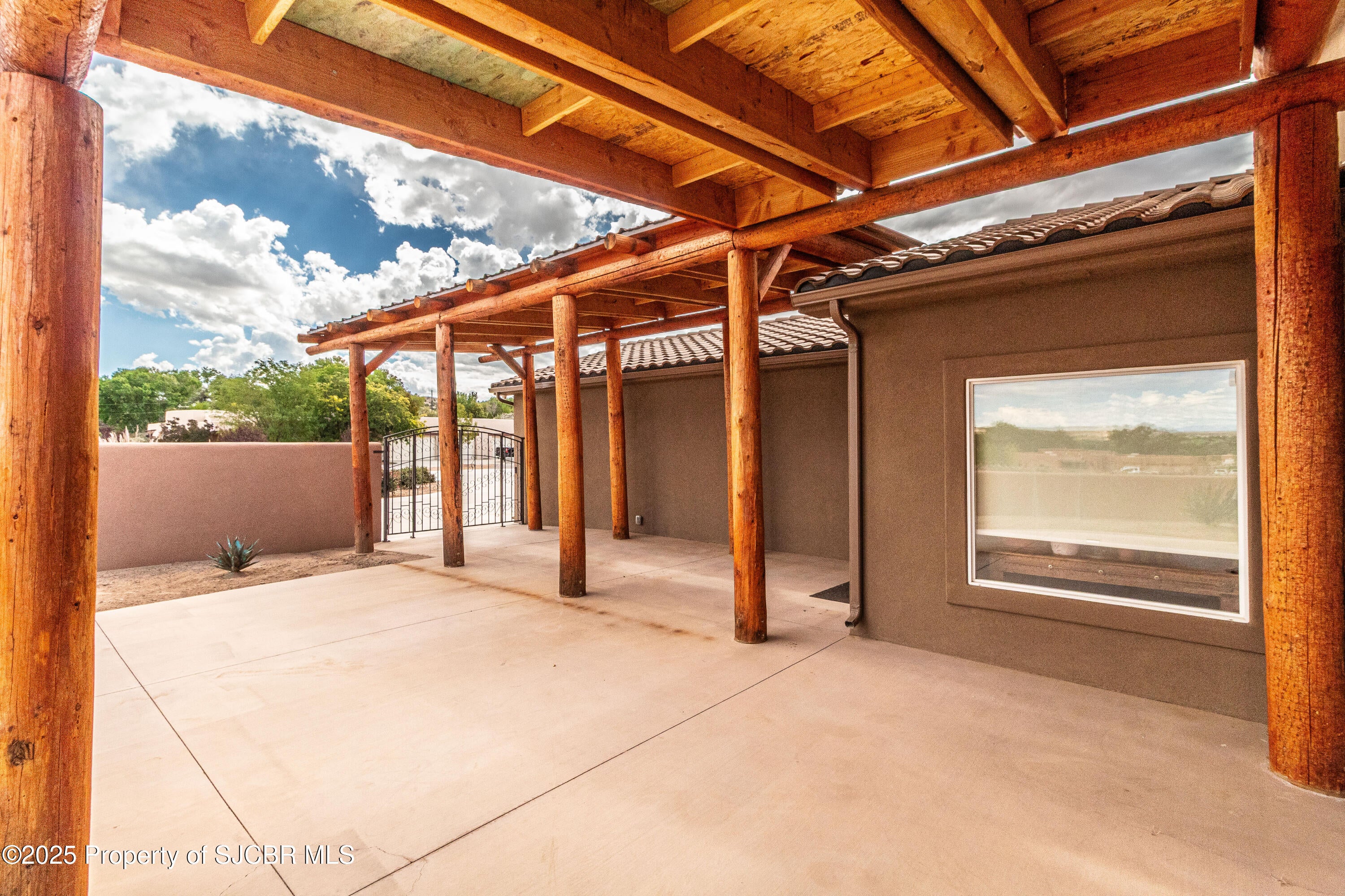 Aztec, New Mexico, 87410, United States, 3 Bedrooms Bedrooms, ,4 BathroomsBathrooms,Residential,Active,1953412