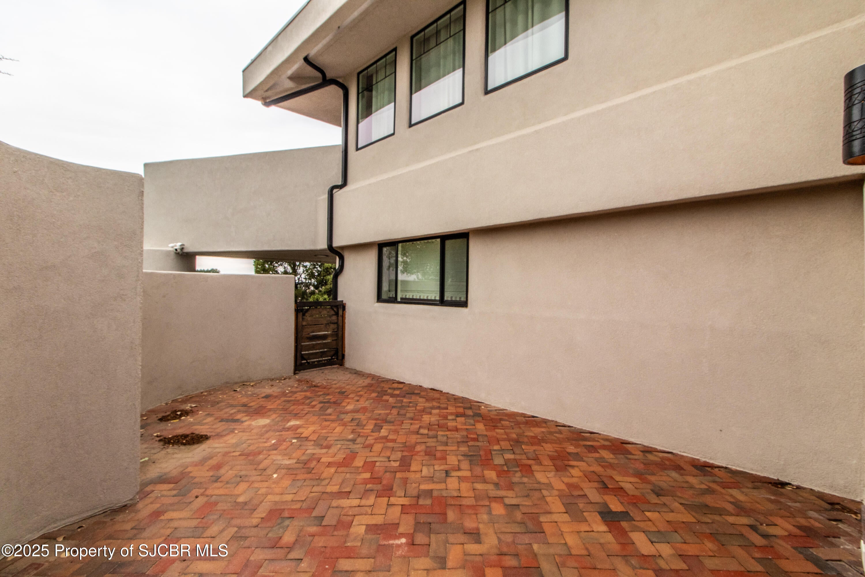 Farmington, New Mexico, 87401, United States, 5 Bedrooms Bedrooms, ,5 BathroomsBathrooms,Residential,Active,1942355