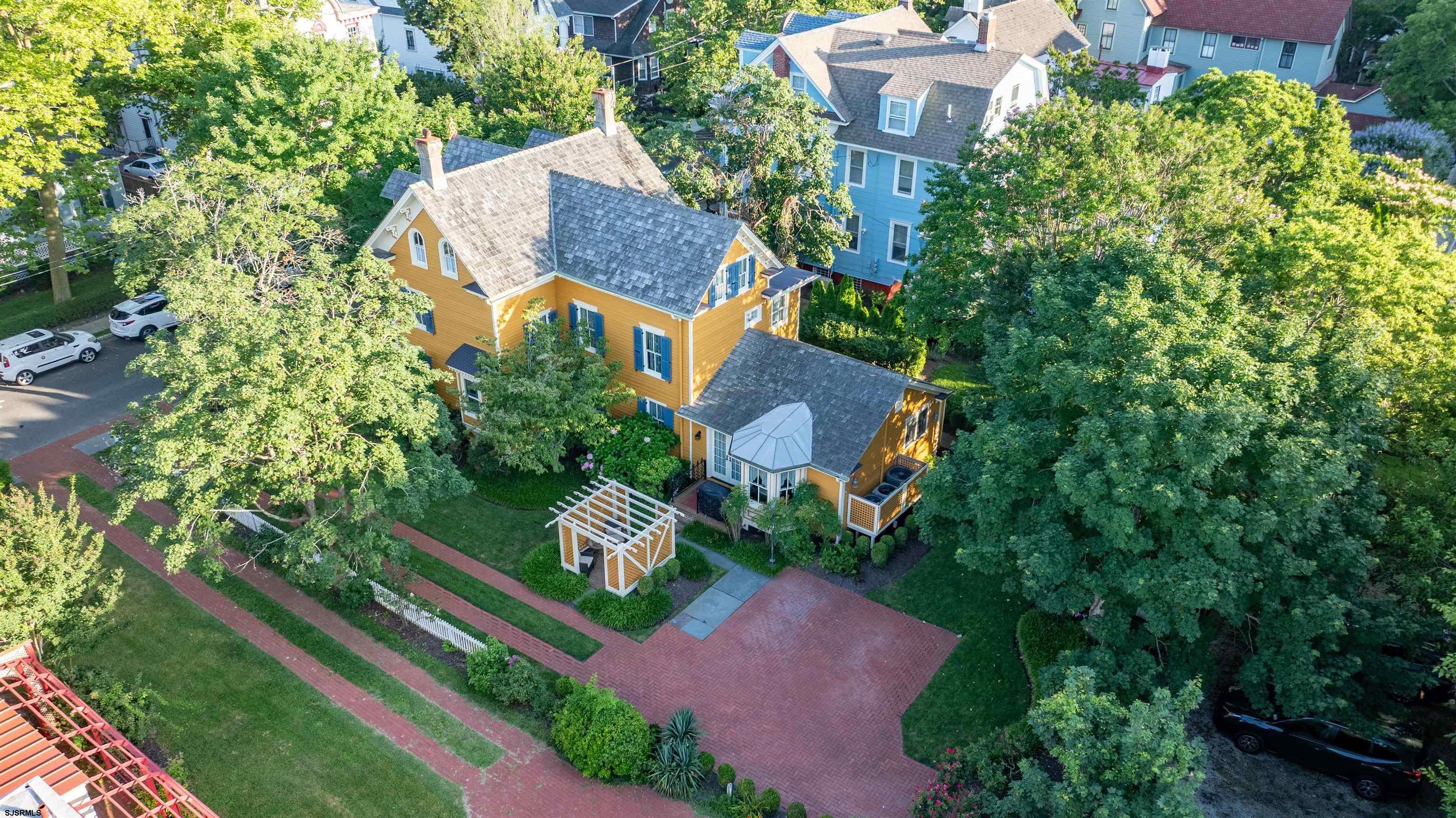 Cape May, New Jersey, 08204, United States, 4 Bedrooms Bedrooms, ,4 BathroomsBathrooms,Residential,Active,1993642