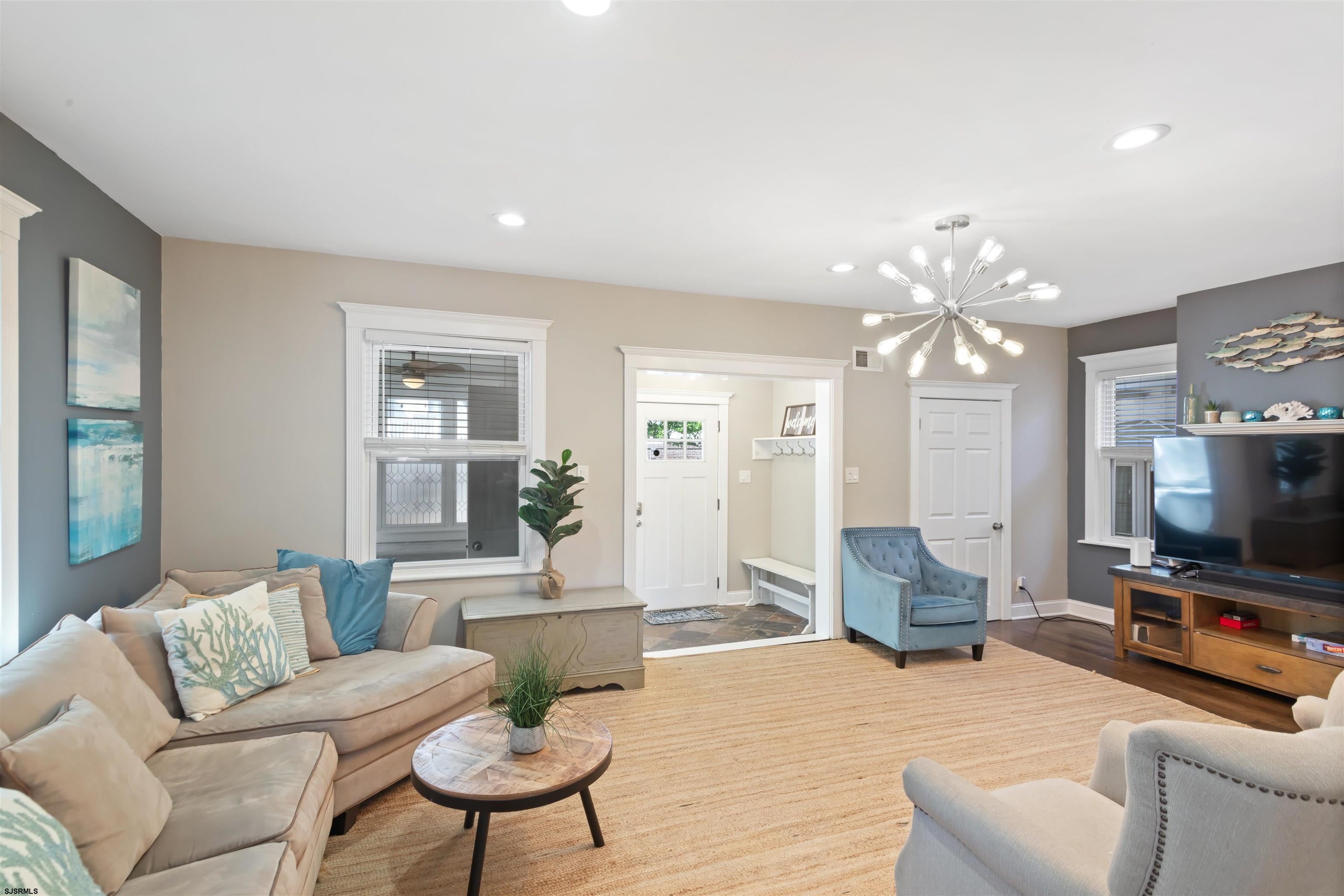 Ventnor, New Jersey, 08406, United States, 6 Bedrooms Bedrooms, ,3 BathroomsBathrooms,Residential,Active,1892602