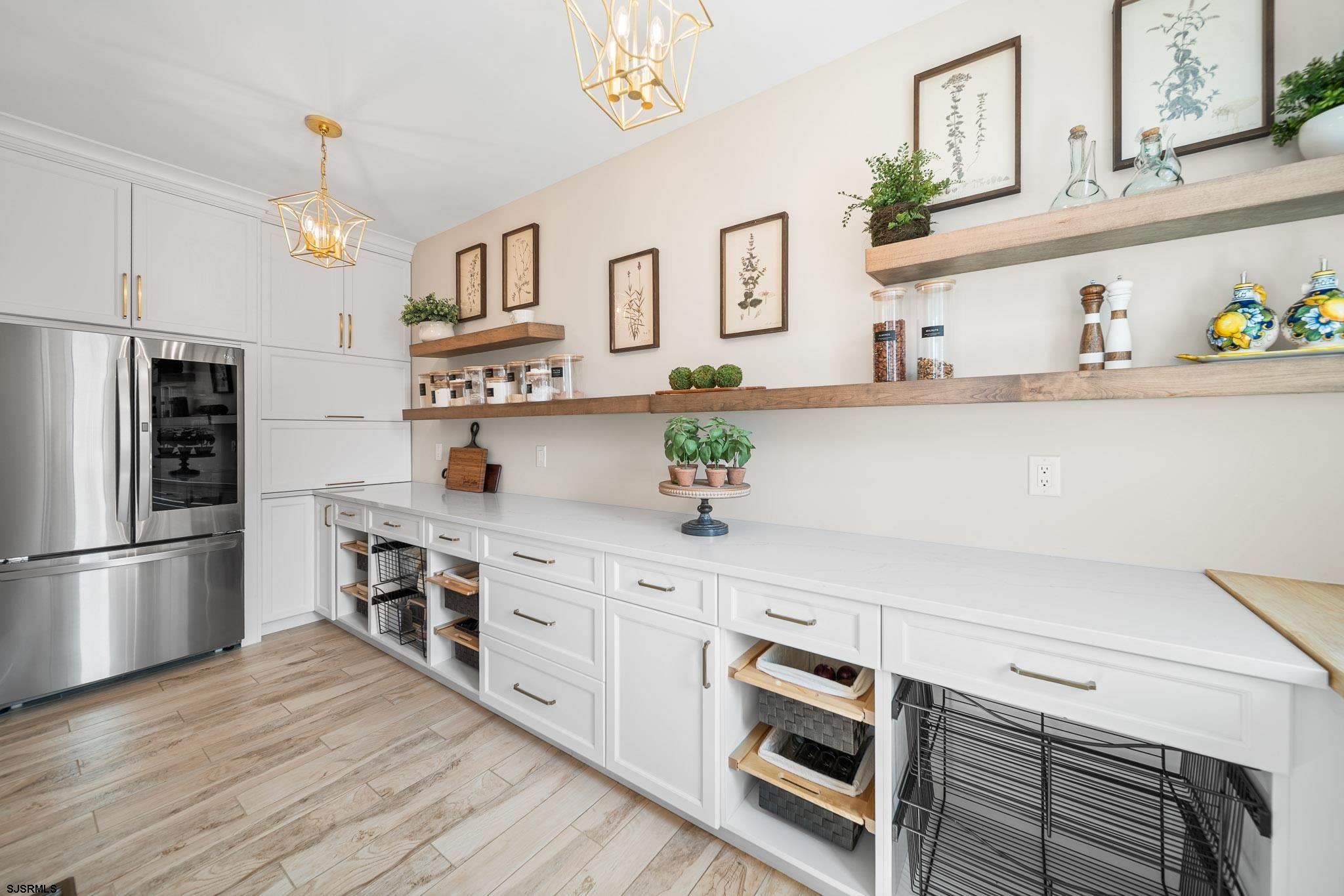 Brigantine, New Jersey, 08203, United States, 6 Bedrooms Bedrooms, ,8 BathroomsBathrooms,Residential,Active,1914806