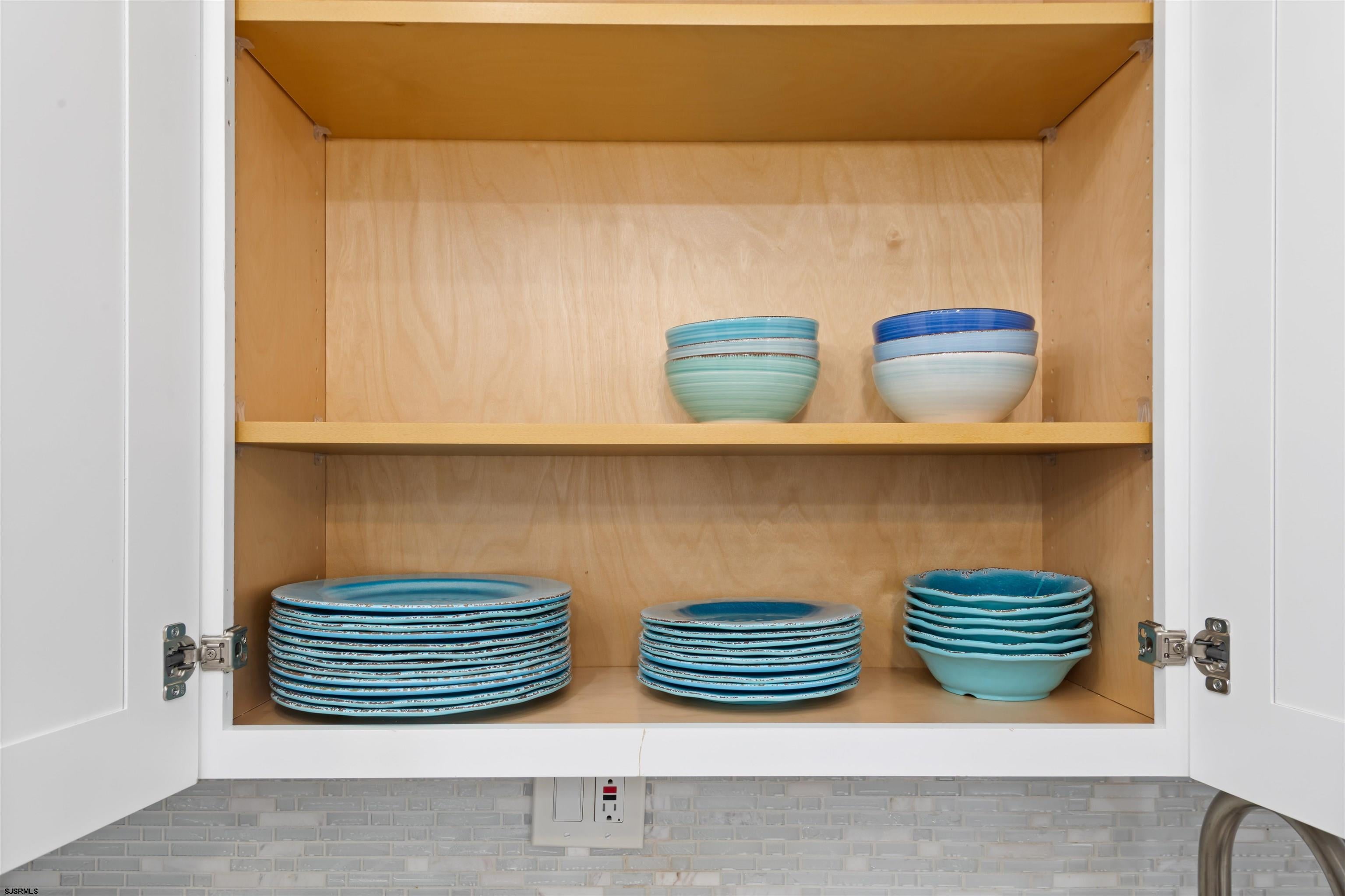 Ventnor, New Jersey, 08406, United States, 6 Bedrooms Bedrooms, ,3 BathroomsBathrooms,Residential,Active,1892602