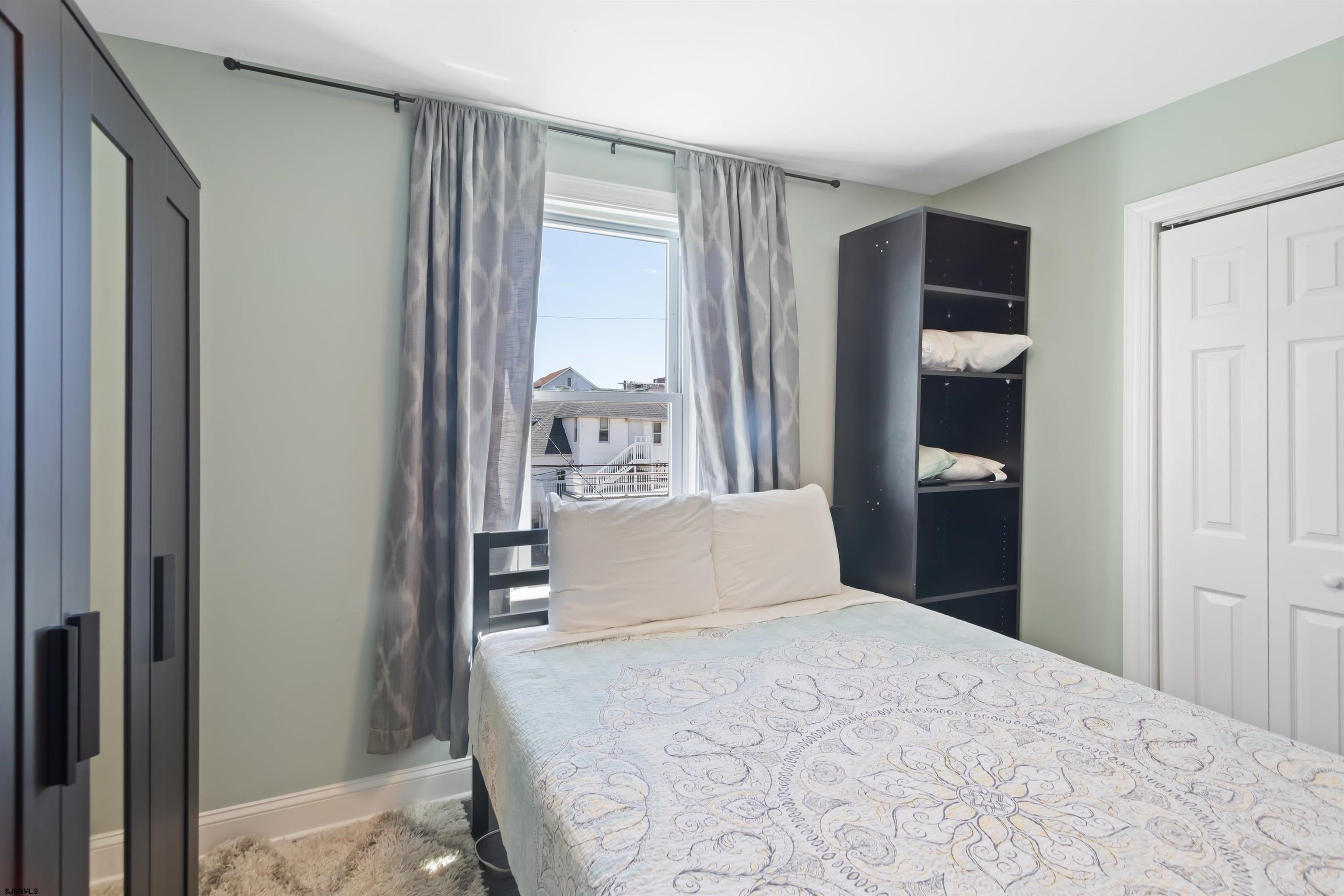 Ventnor, New Jersey, 08406, United States, 6 Bedrooms Bedrooms, ,3 BathroomsBathrooms,Residential,Active,2043852