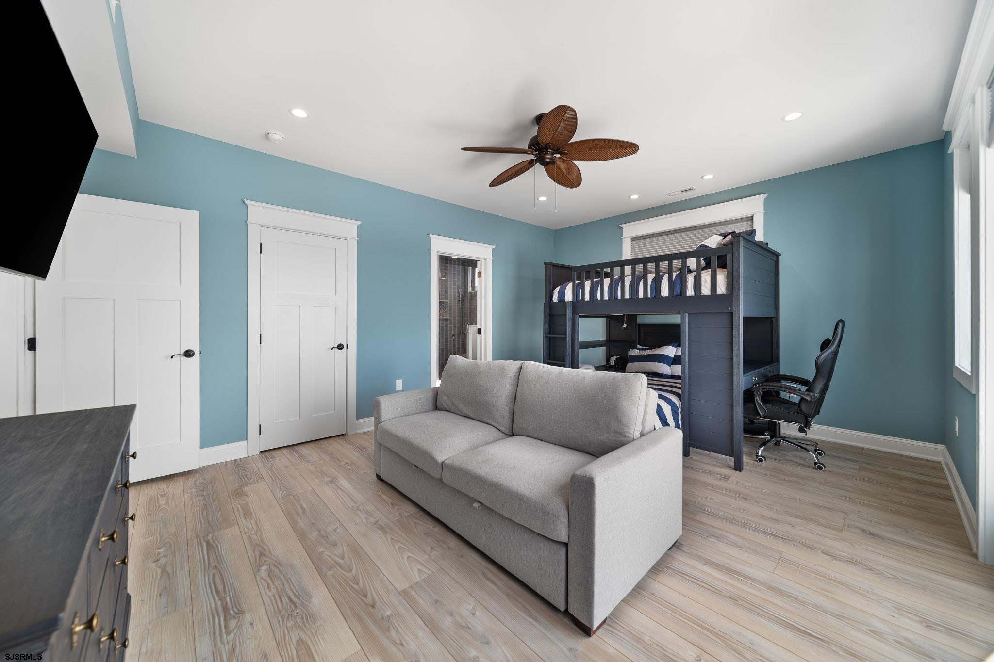 Brigantine, New Jersey, 08203, United States, 6 Bedrooms Bedrooms, ,8 BathroomsBathrooms,Residential,Active,1914806