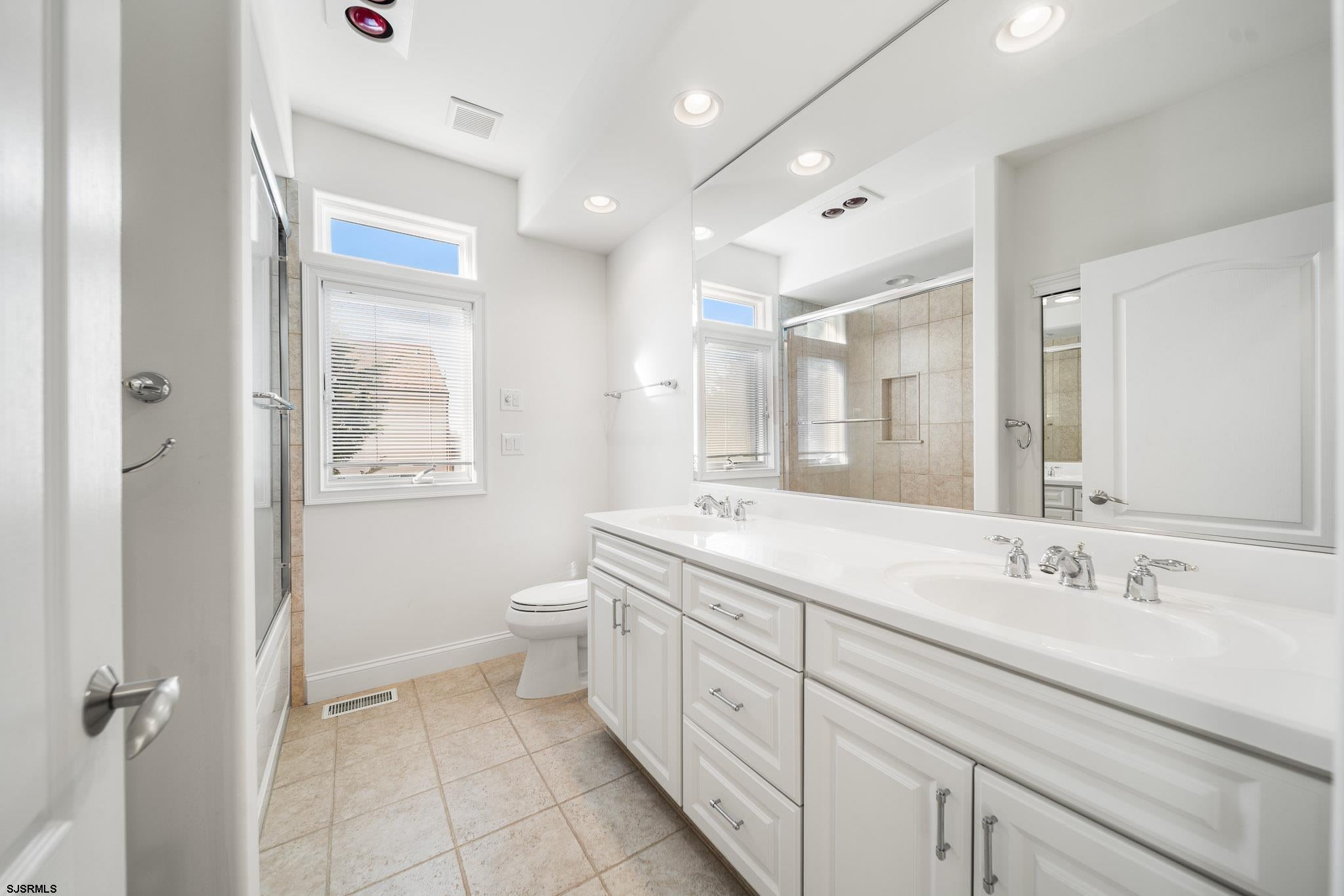 Brigantine, New Jersey, 08203, United States, 5 Bedrooms Bedrooms, ,4 BathroomsBathrooms,Residential,Active,2010903