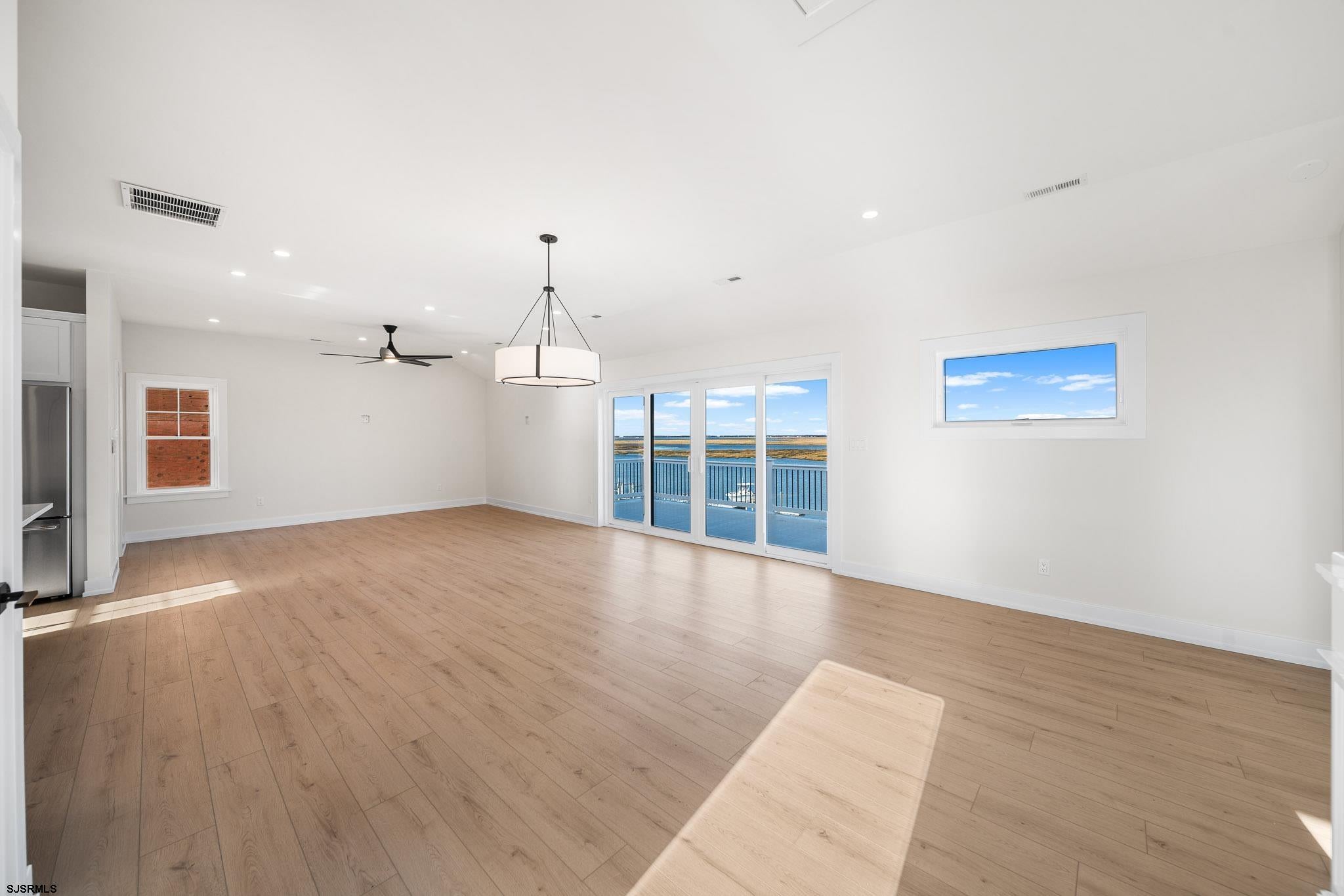Brigantine, New Jersey, 08203, United States, 4 Bedrooms Bedrooms, ,4 BathroomsBathrooms,Residential,Active,1849192