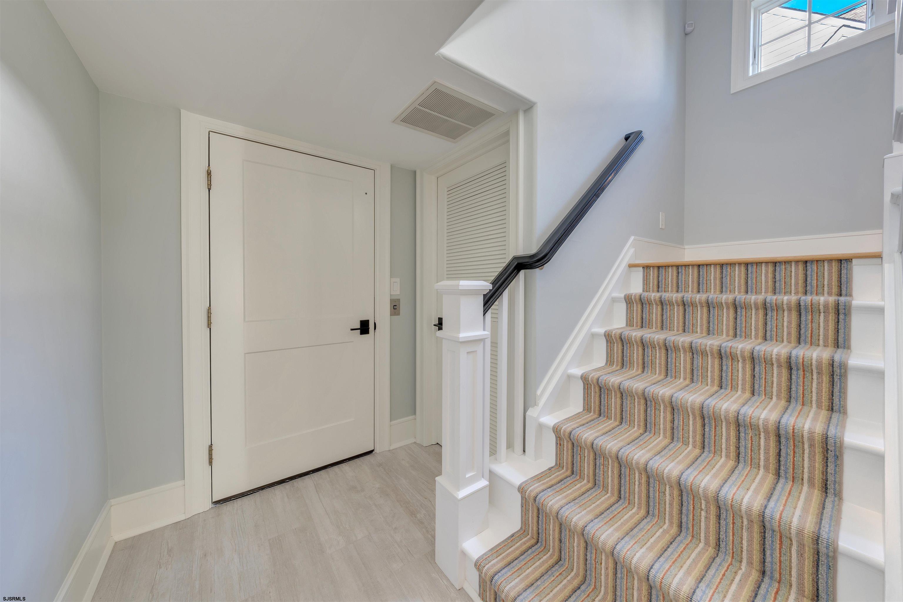 Cape May, New Jersey, 08204, United States, 5 Bedrooms Bedrooms, ,5 BathroomsBathrooms,Residential,Active,1993648