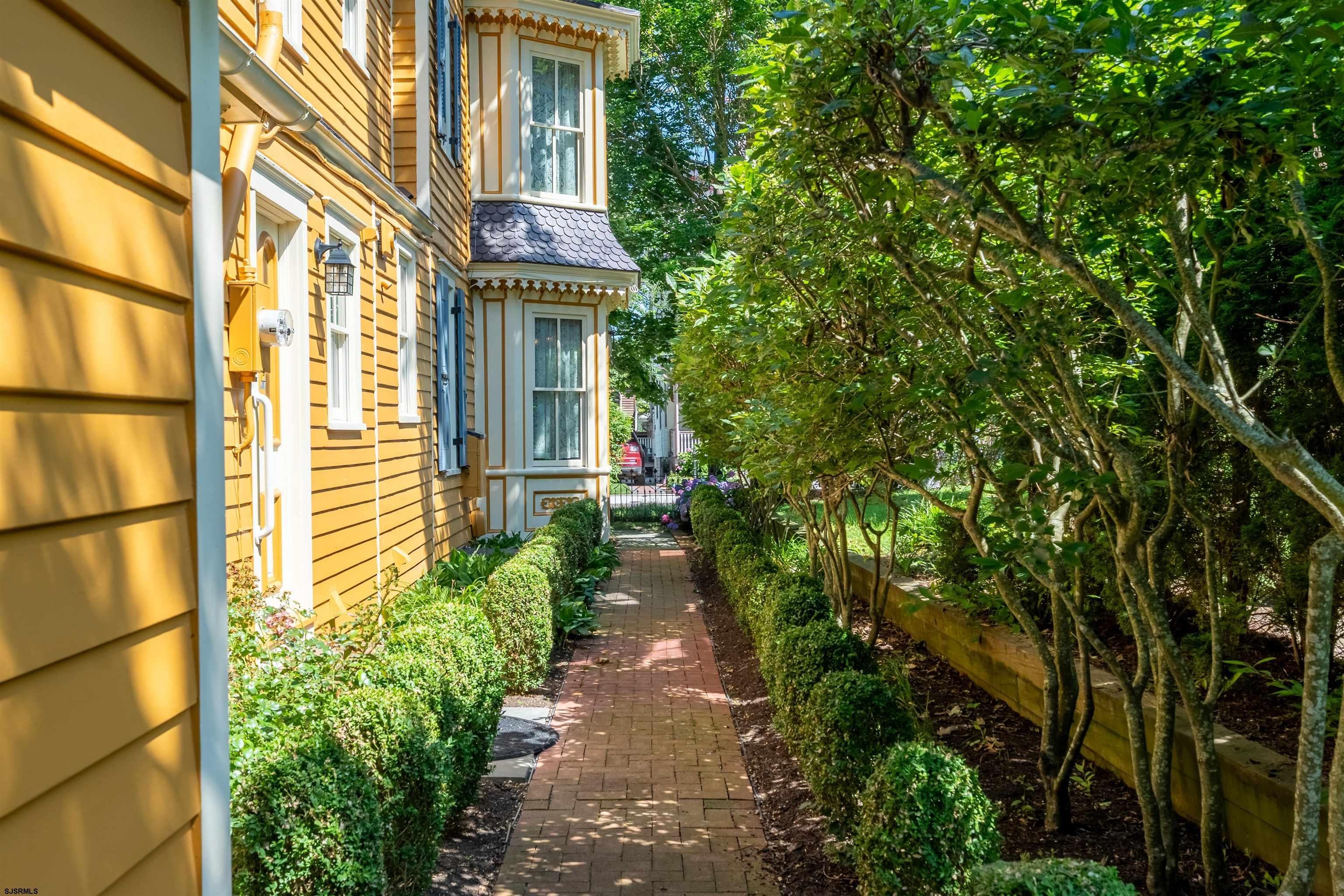 Cape May, New Jersey, 08204, United States, 4 Bedrooms Bedrooms, ,4 BathroomsBathrooms,Residential,Active,1993642