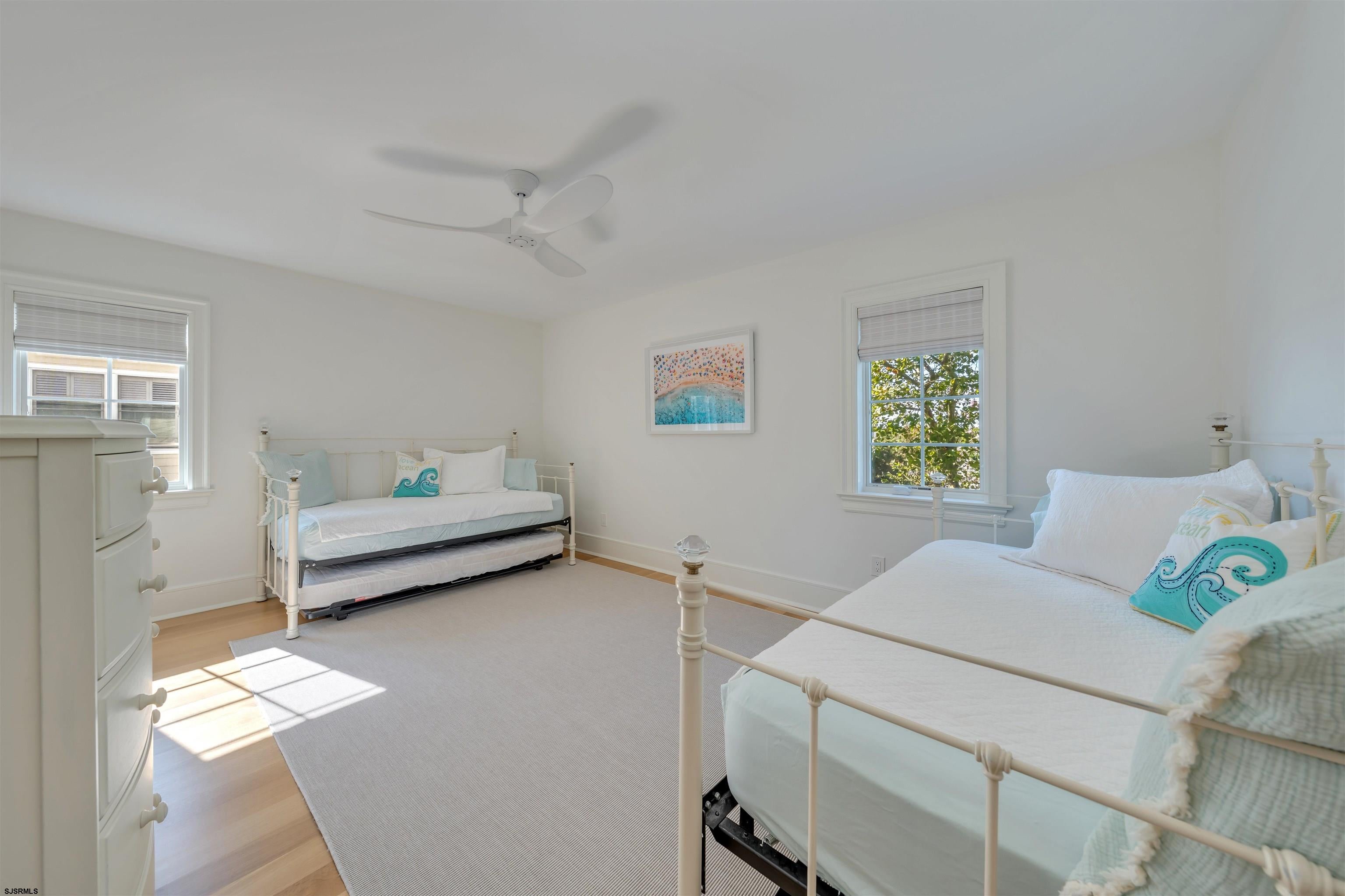 Cape May, New Jersey, 08204, United States, 5 Bedrooms Bedrooms, ,5 BathroomsBathrooms,Residential,Active,1993648