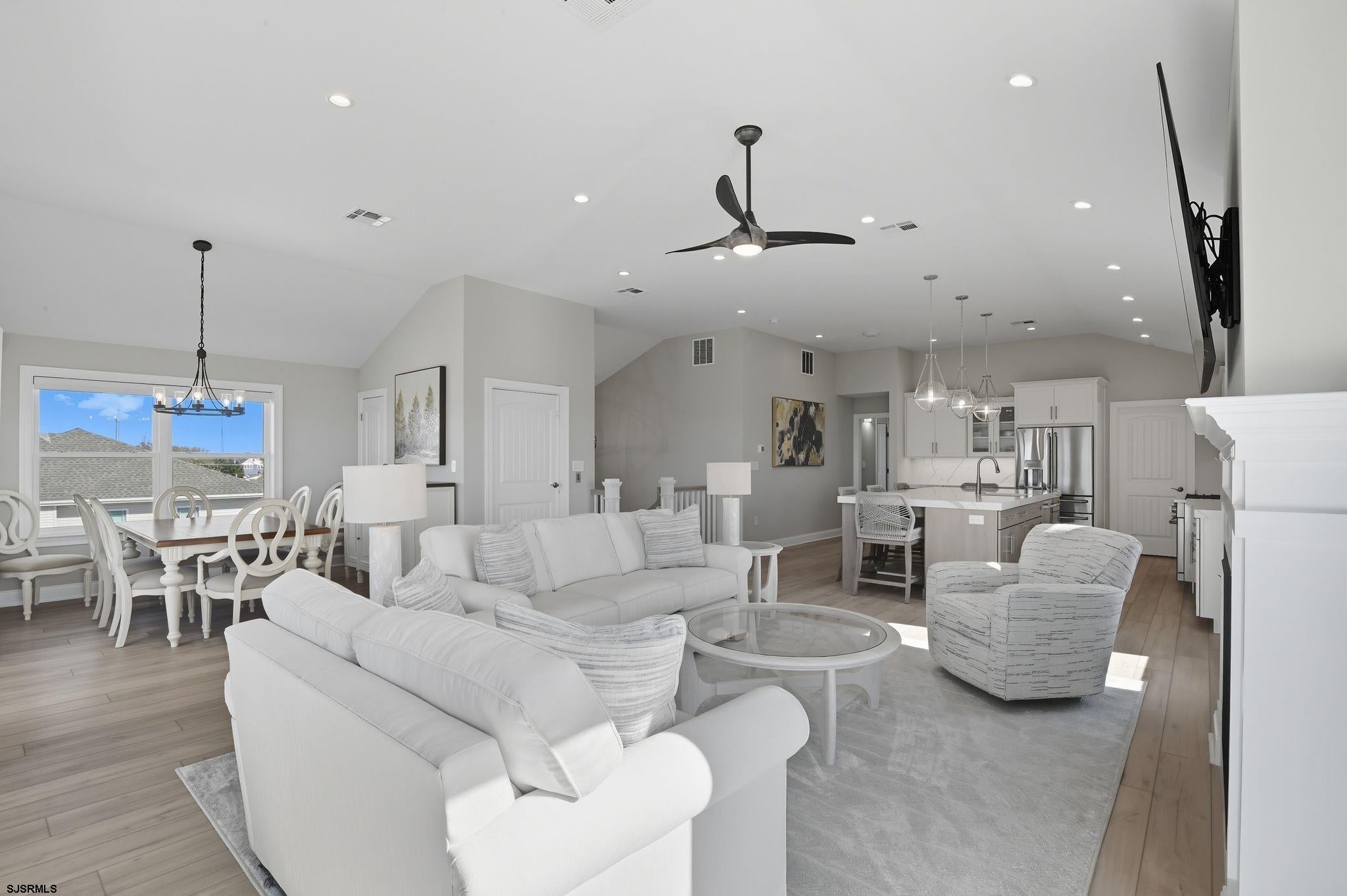 Brigantine, New Jersey, 08203, United States, 6 Bedrooms Bedrooms, ,4 BathroomsBathrooms,Residential,Active,1960121