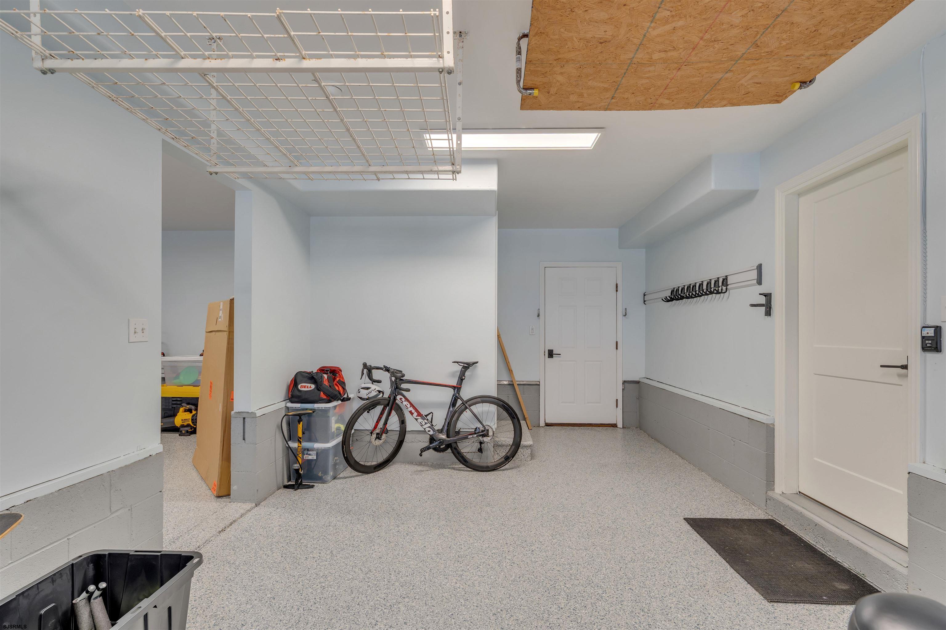 Cape May, New Jersey, 08204, United States, 5 Bedrooms Bedrooms, ,5 BathroomsBathrooms,Residential,Active,1993648