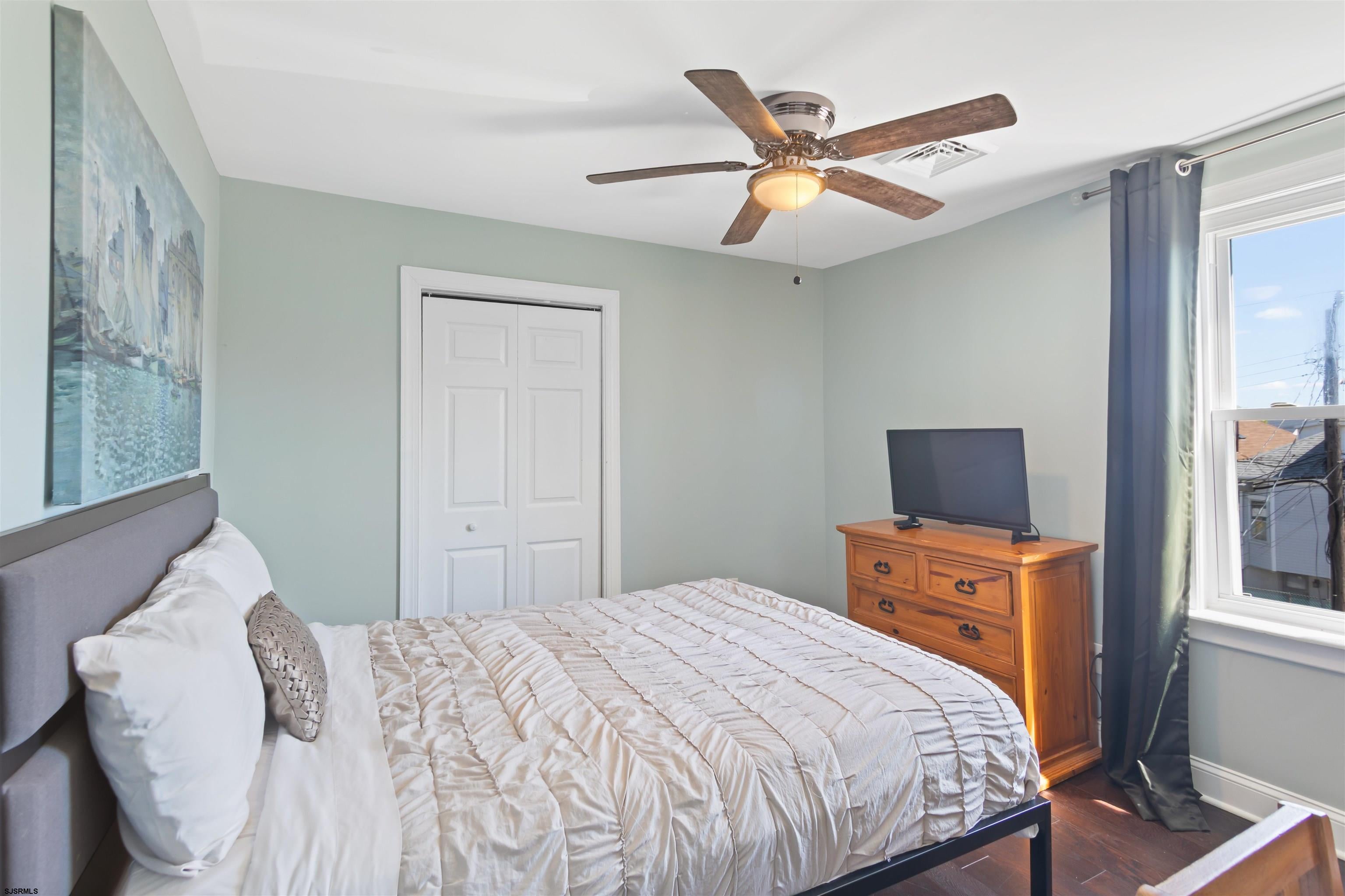 Ventnor, New Jersey, 08406, United States, 6 Bedrooms Bedrooms, ,3 BathroomsBathrooms,Residential,Active,1892602