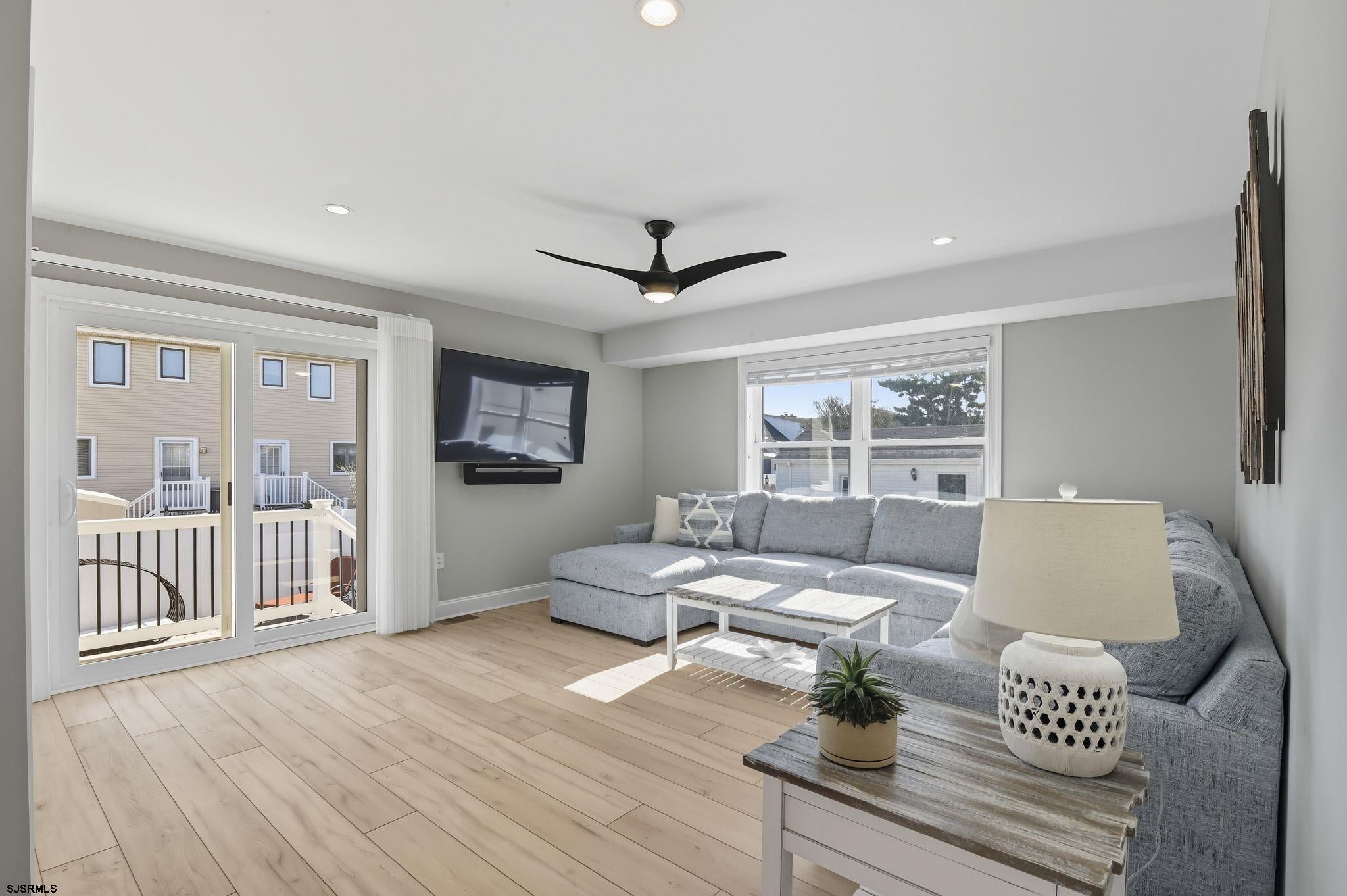 Brigantine, New Jersey, 08203, United States, 6 Bedrooms Bedrooms, ,4 BathroomsBathrooms,Residential,Active,1960121