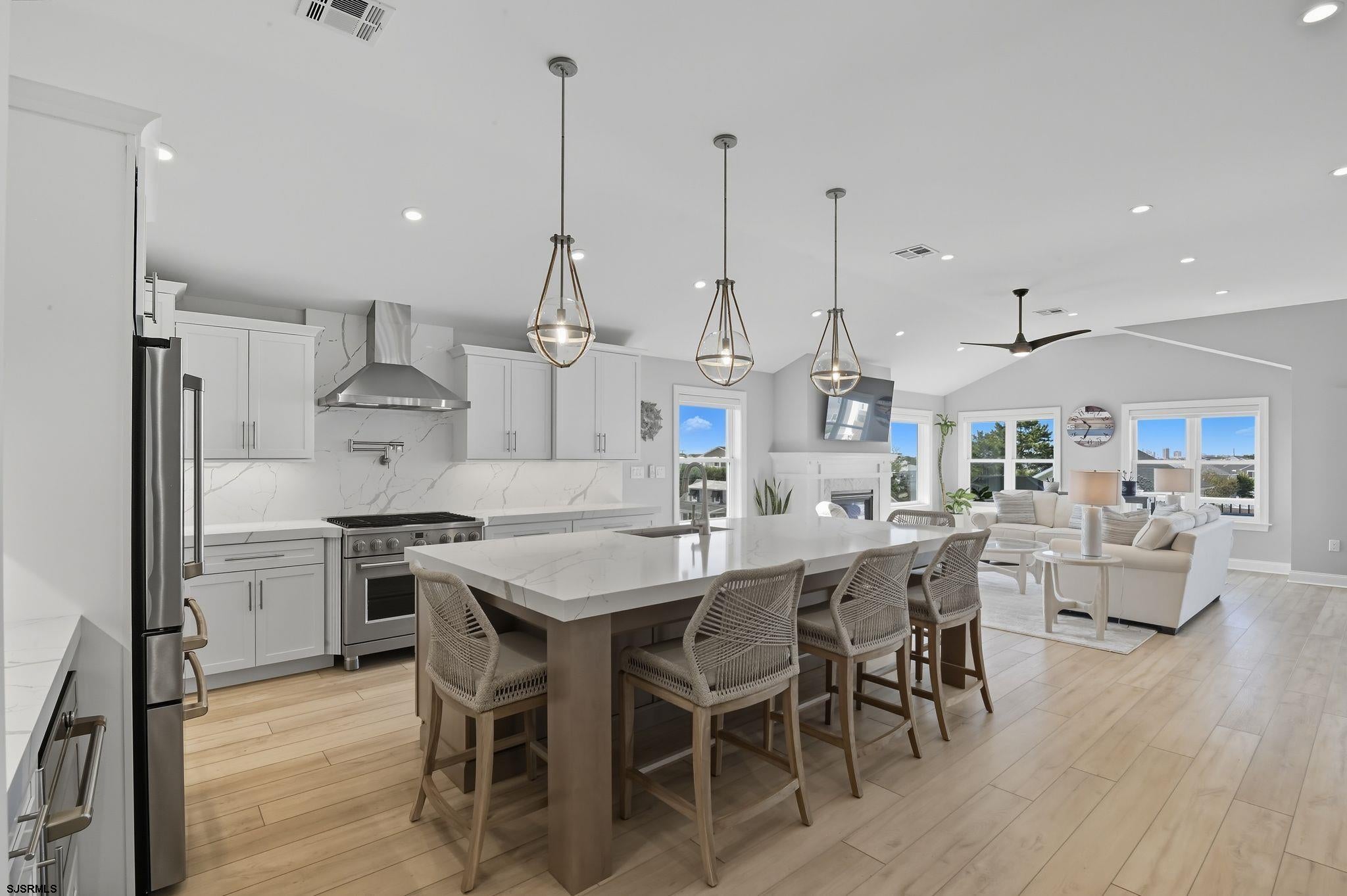 Brigantine, New Jersey, 08203, United States, 6 Bedrooms Bedrooms, ,4 BathroomsBathrooms,Residential,Active,1960121