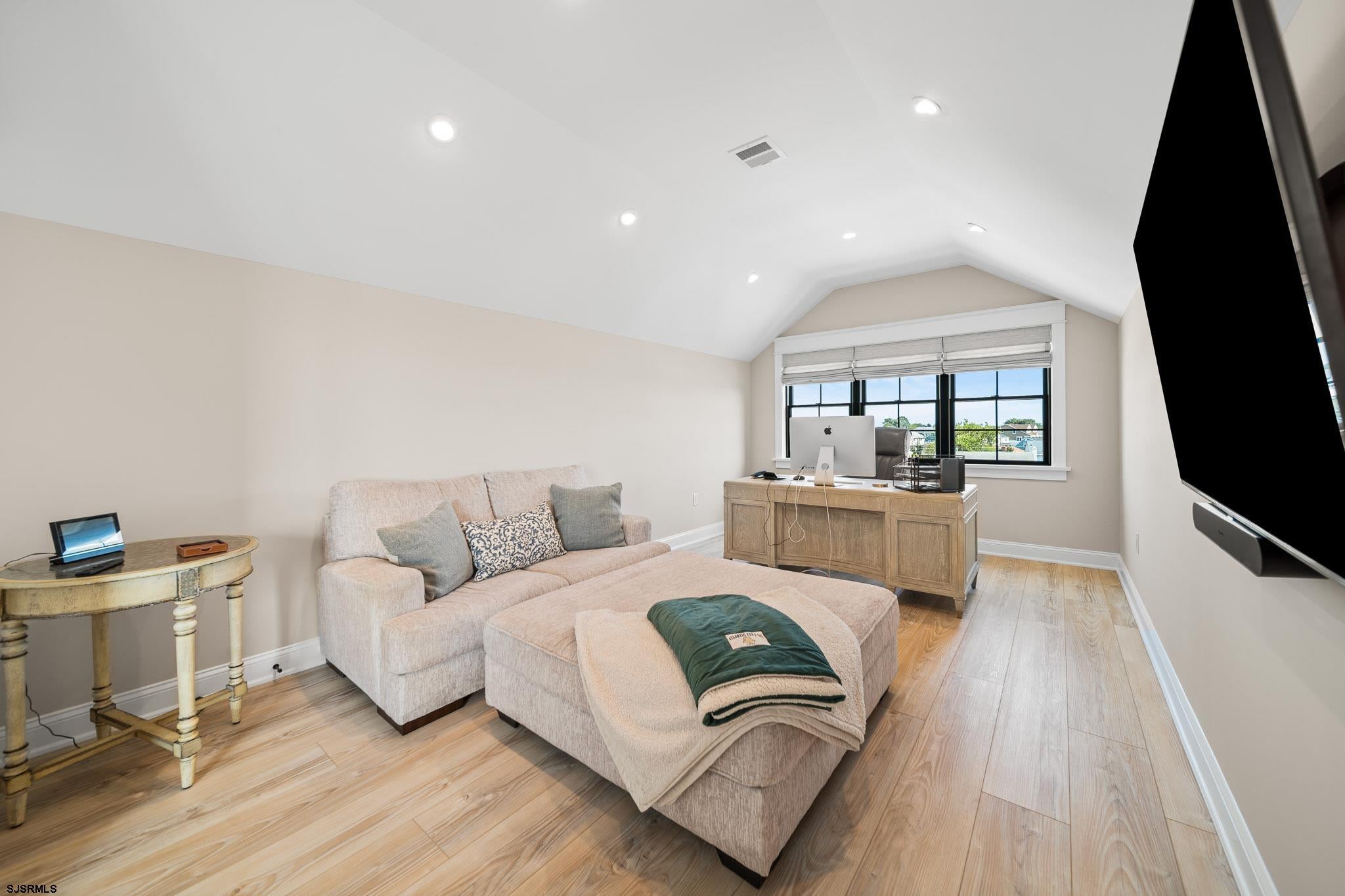 Brigantine, New Jersey, 08203, United States, 6 Bedrooms Bedrooms, ,8 BathroomsBathrooms,Residential,Active,1914806