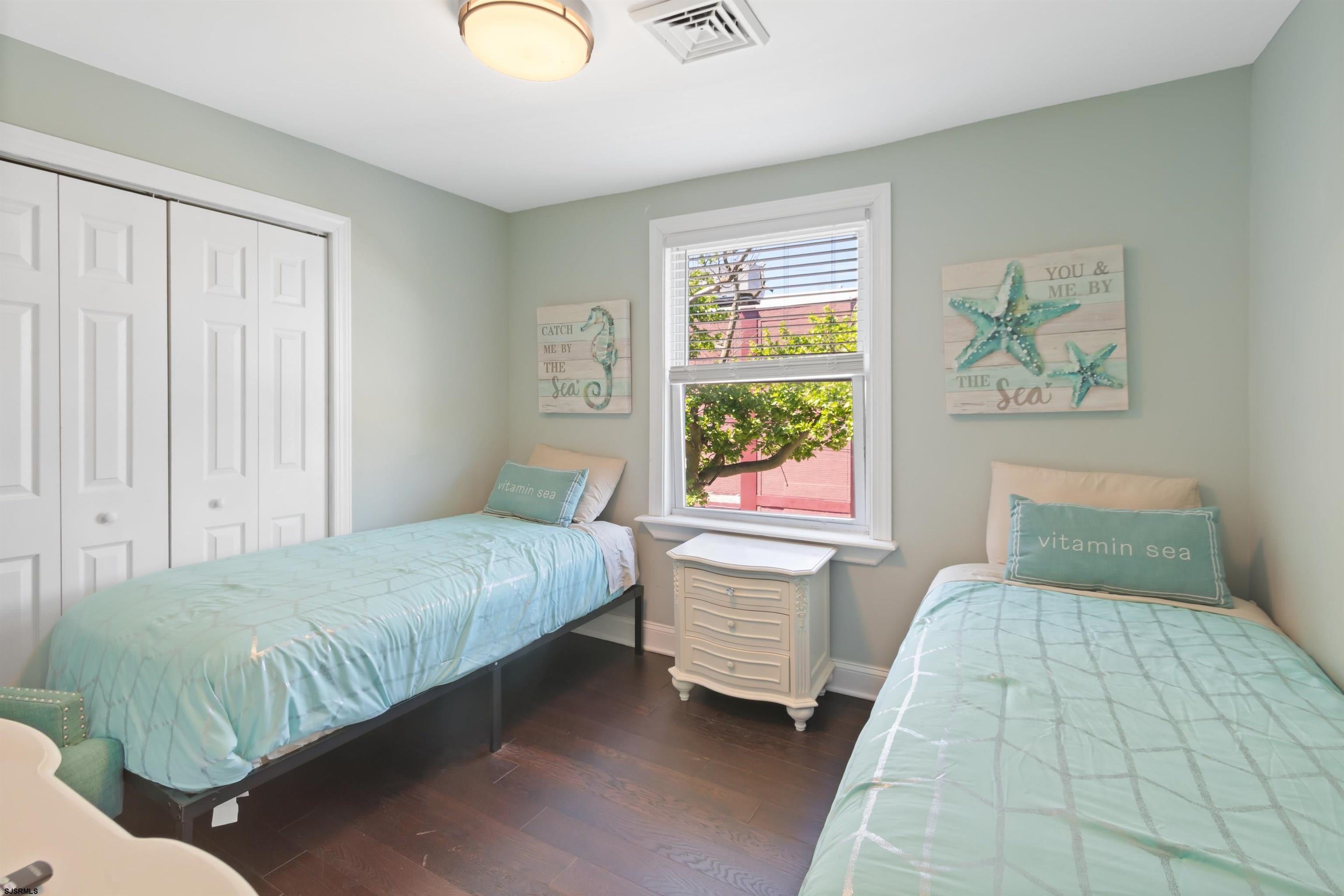 Ventnor, New Jersey, 08406, United States, 6 Bedrooms Bedrooms, ,3 BathroomsBathrooms,Residential,Active,2043852