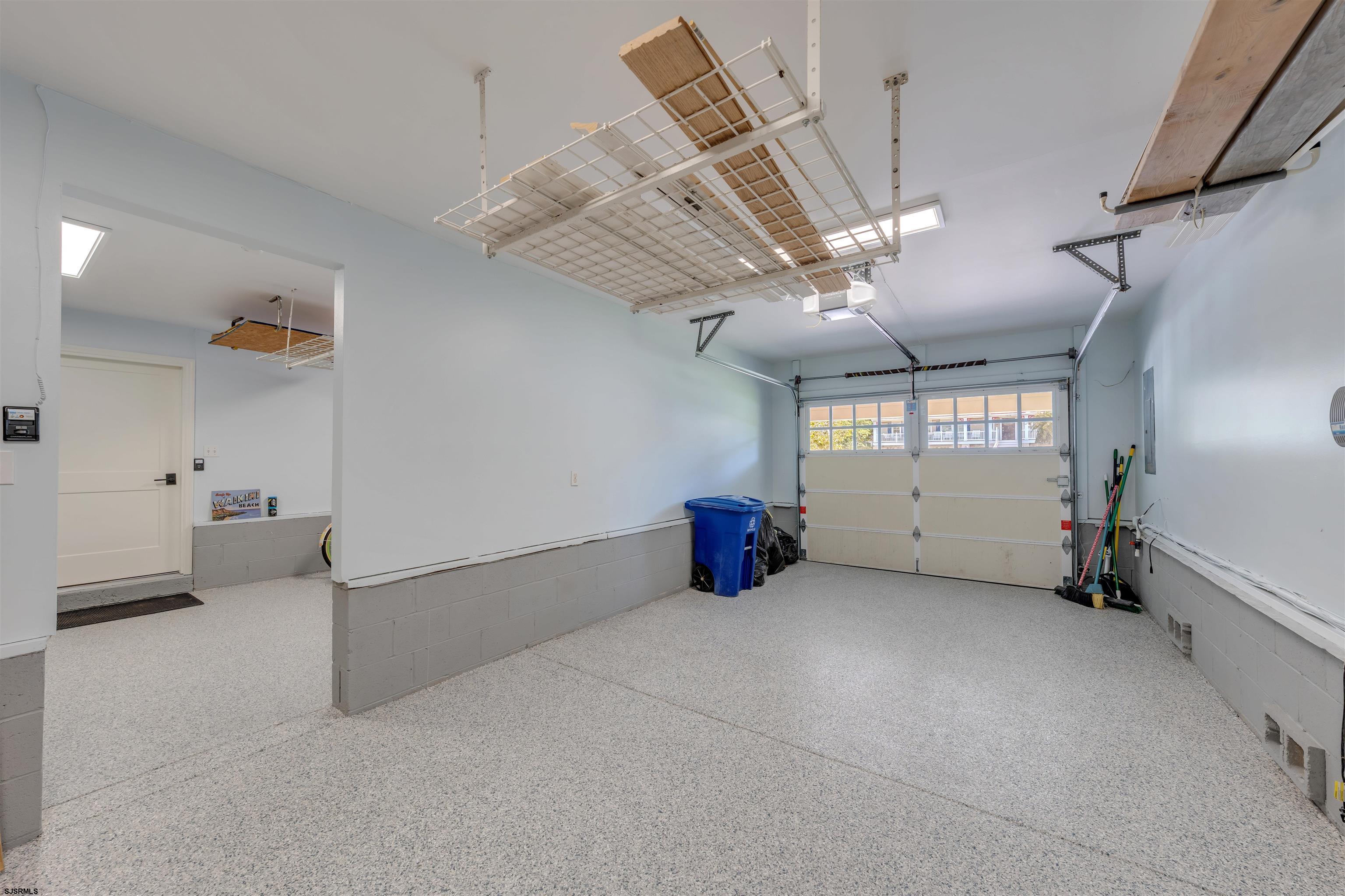 Cape May, New Jersey, 08204, United States, 5 Bedrooms Bedrooms, ,5 BathroomsBathrooms,Residential,Active,1993648