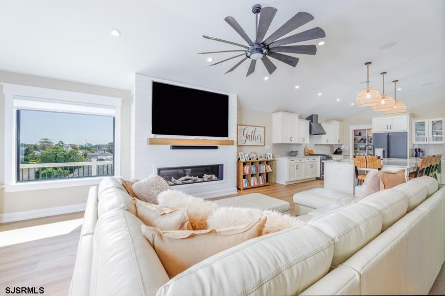 Brigantine, New Jersey, 08203, United States, 6 Bedrooms Bedrooms, ,4 BathroomsBathrooms,Residential,Active,1969648