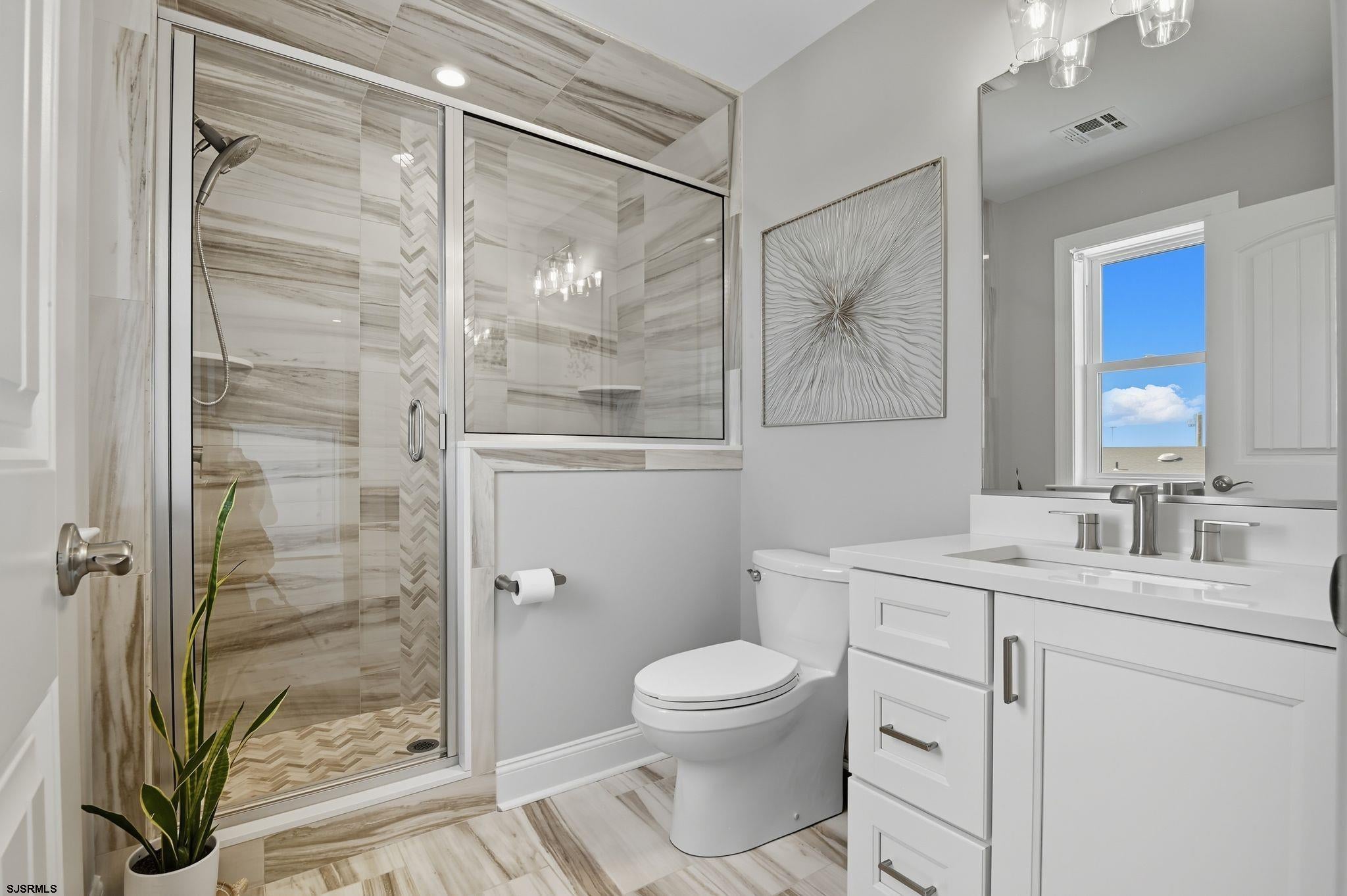 Brigantine, New Jersey, 08203, United States, 6 Bedrooms Bedrooms, ,4 BathroomsBathrooms,Residential,Active,1960121