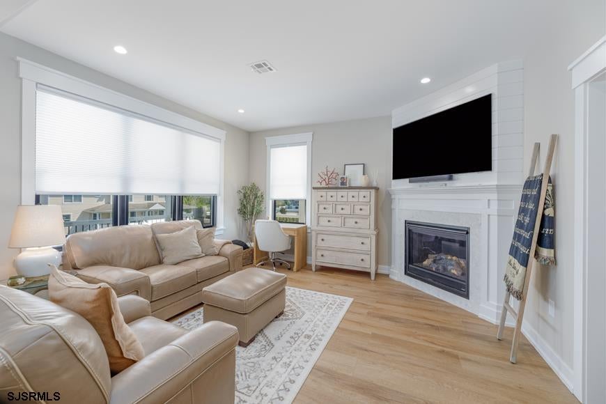 Brigantine, New Jersey, 08203, United States, 6 Bedrooms Bedrooms, ,4 BathroomsBathrooms,Residential,Active,1969648