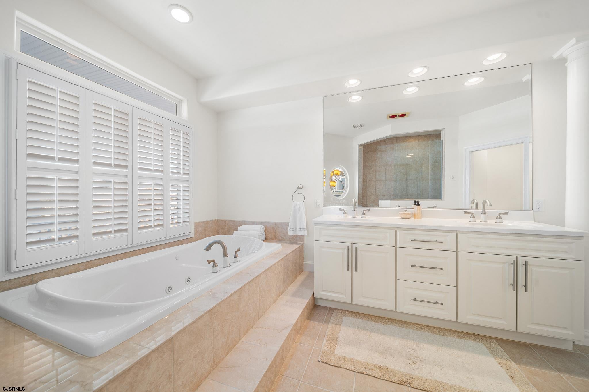 Brigantine, New Jersey, 08203, United States, 4 Bedrooms Bedrooms, ,4 BathroomsBathrooms,Residential,Active,2011205