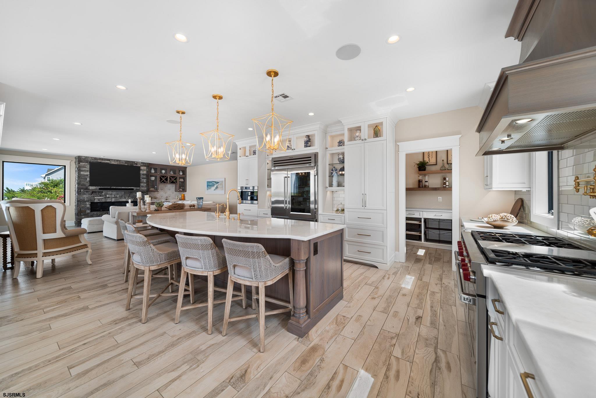 Brigantine, New Jersey, 08203, United States, 6 Bedrooms Bedrooms, ,8 BathroomsBathrooms,Residential,Active,1914806