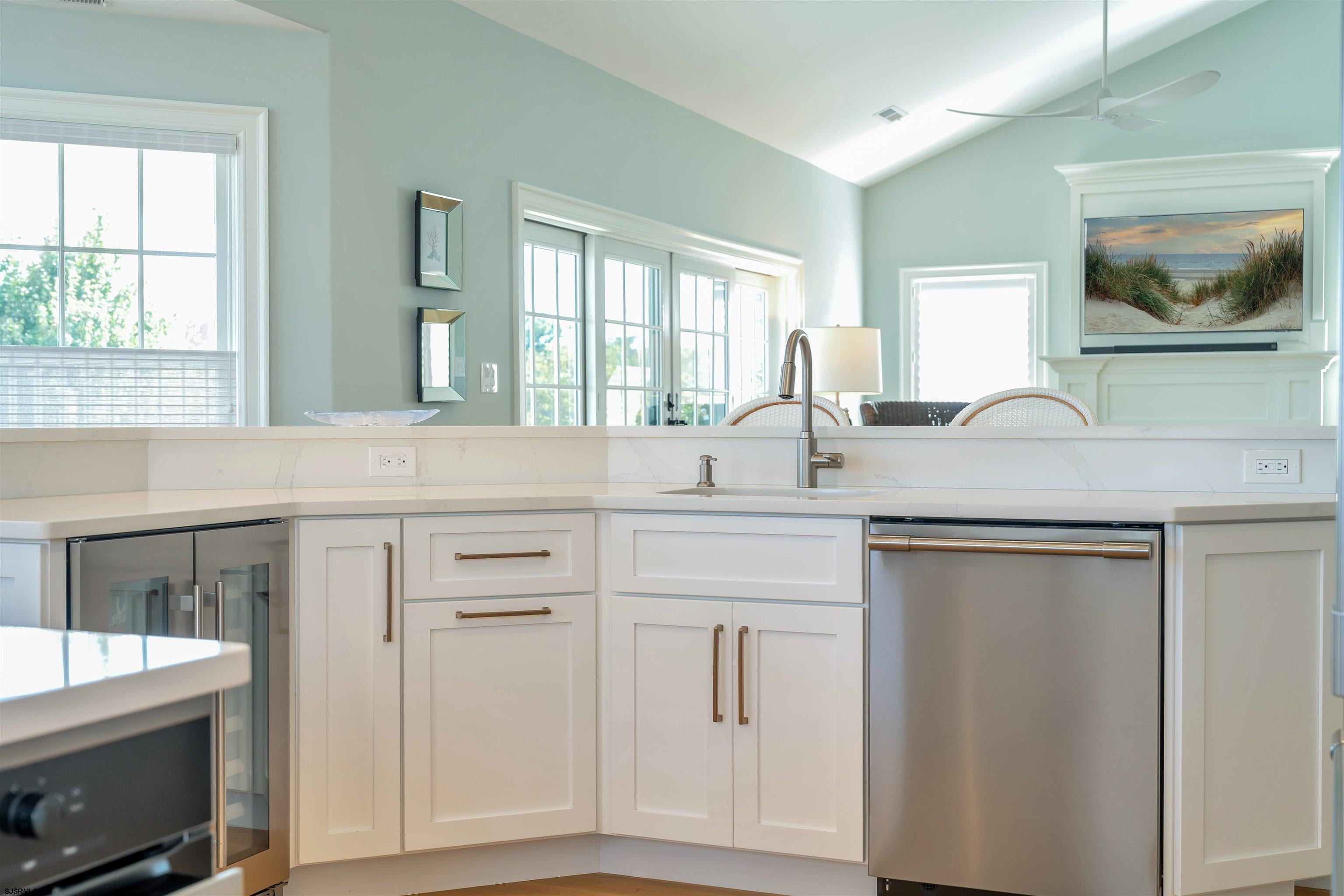 Cape May, New Jersey, 08204, United States, 5 Bedrooms Bedrooms, ,5 BathroomsBathrooms,Residential,Active,1993648