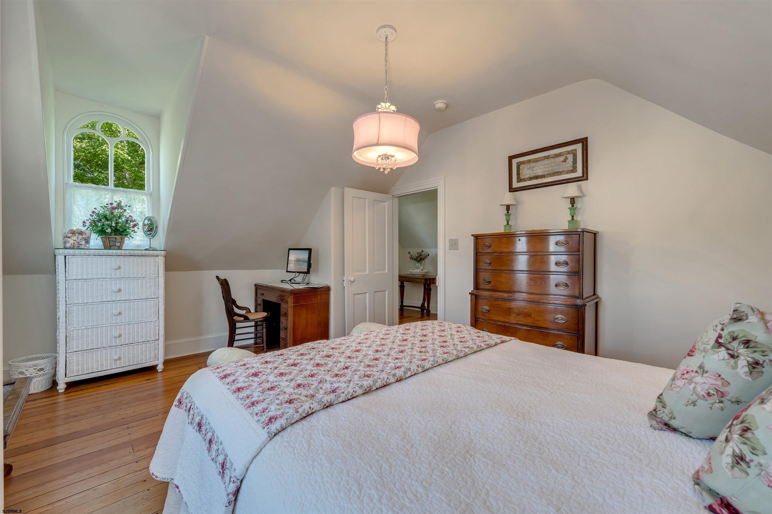 Cape May, New Jersey, 08204, United States, 4 Bedrooms Bedrooms, ,4 BathroomsBathrooms,Residential,Active,1993642