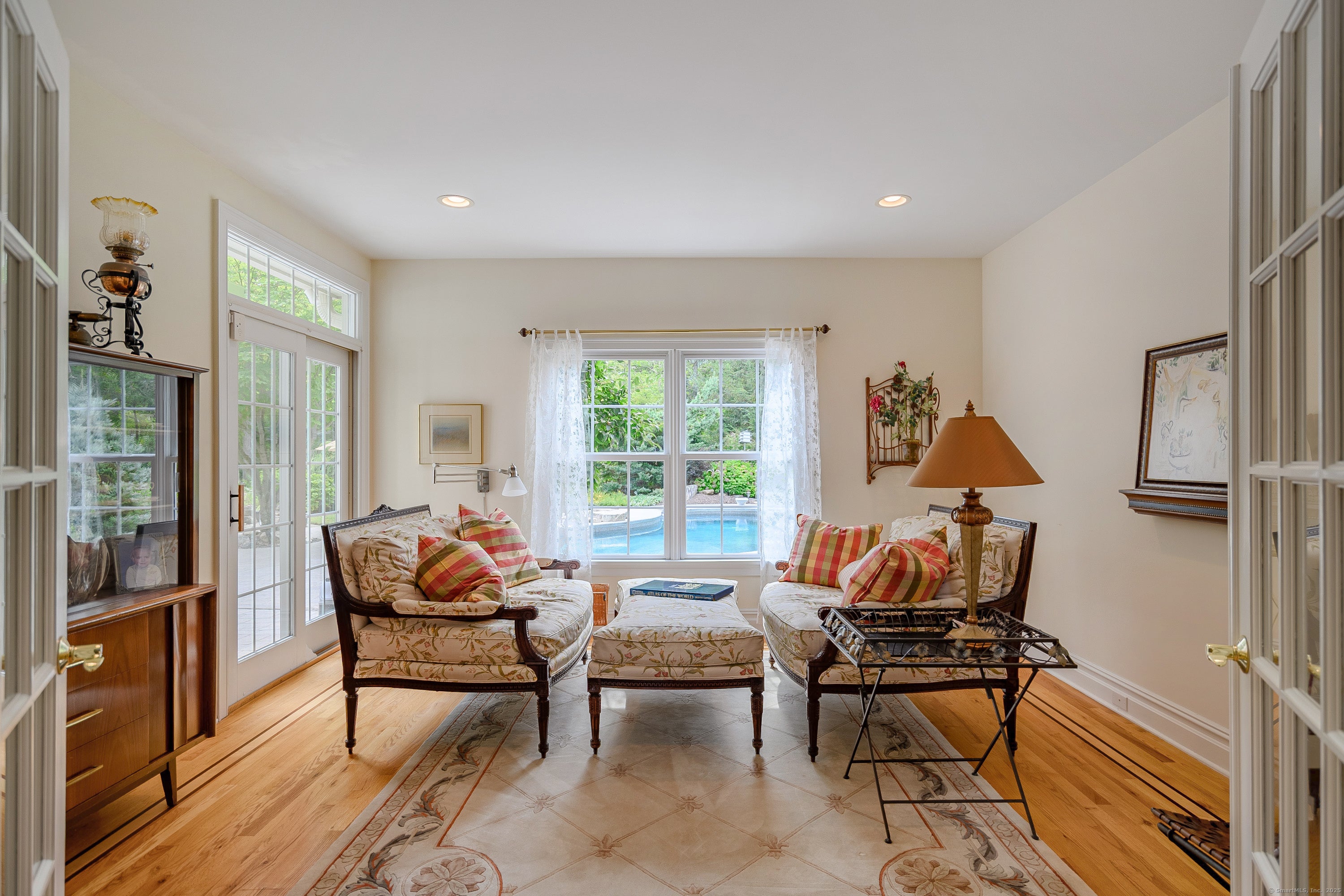 Newtown, Connecticut, 06482, United States, 4 Bedrooms Bedrooms, ,4 BathroomsBathrooms,Residential,Active,1934769