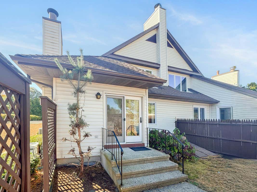 21 ARTHUR ST 2, NEW BRITAIN, CT 06053 Condo/Townhome For Sale MLS