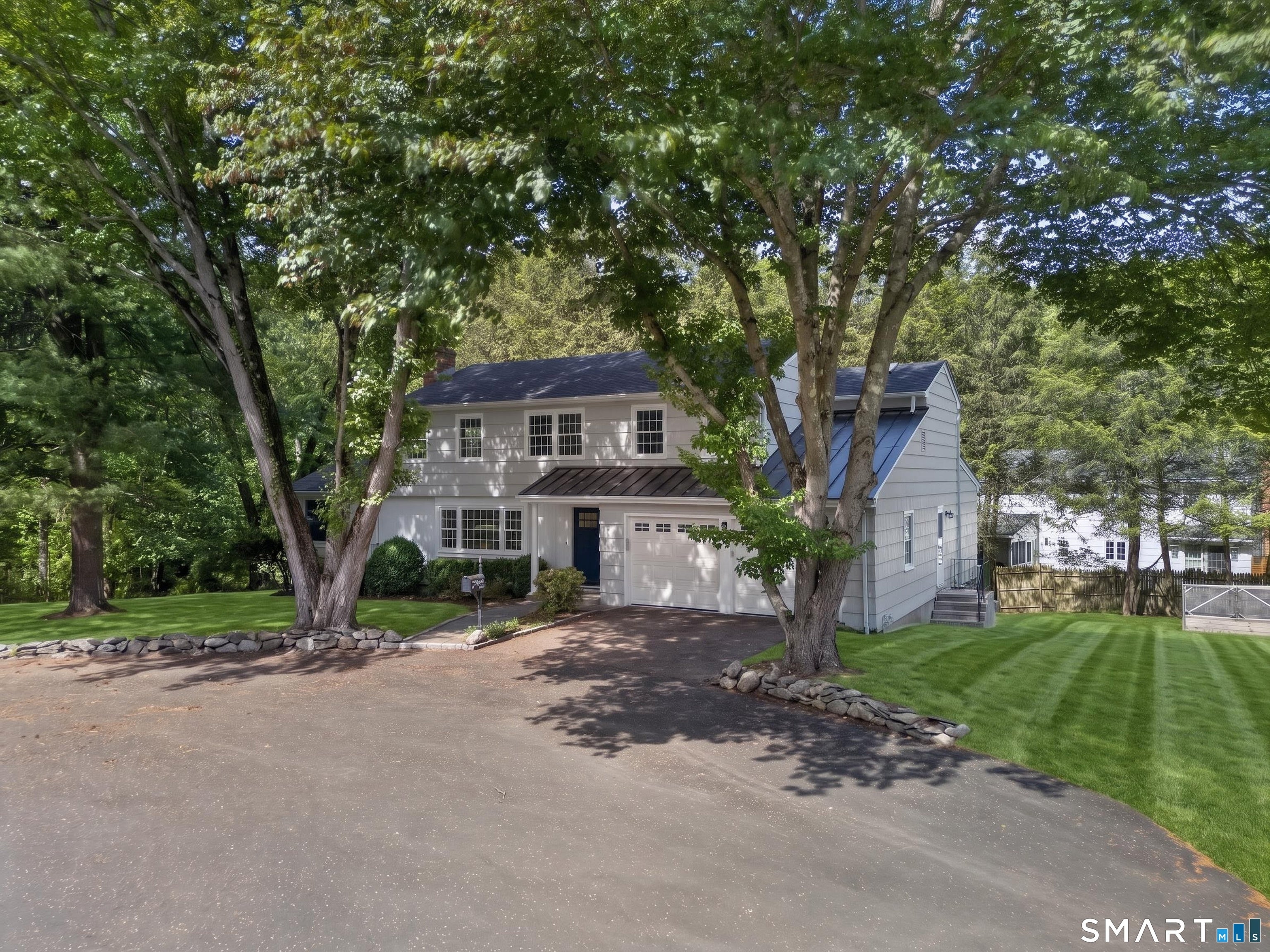 Fairfield, Connecticut, 06824, United States, 5 Bedrooms Bedrooms, ,4 BathroomsBathrooms,Residential,Active,2052052