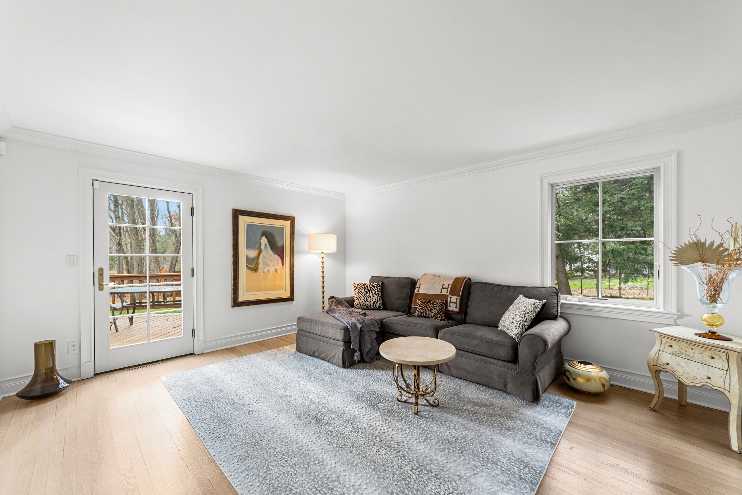 Stamford, Connecticut, 06903, United States, 4 Bedrooms Bedrooms, ,3 BathroomsBathrooms,Residential,Active,1996290