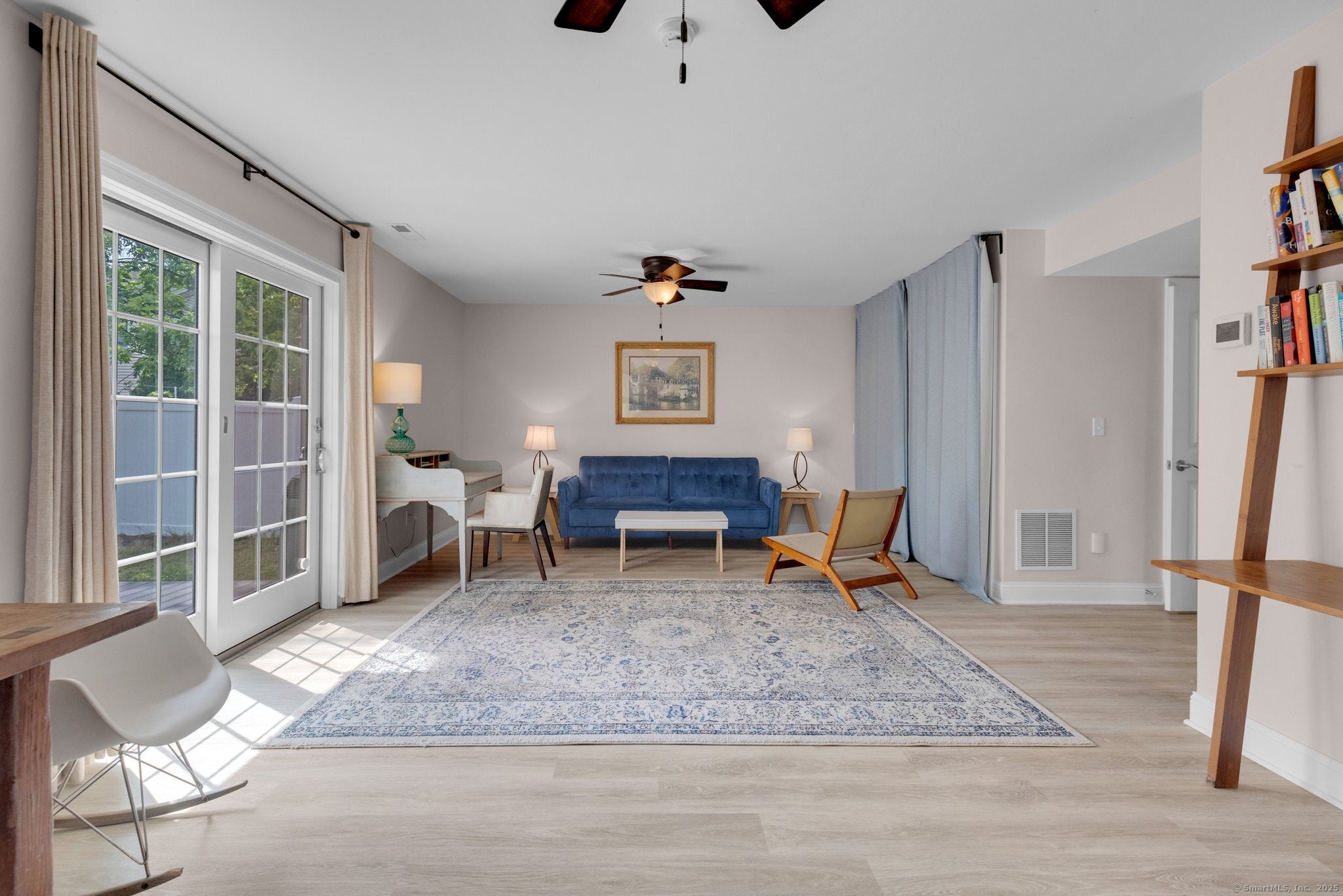 Milford, Connecticut, 06460, United States, 3 Bedrooms Bedrooms, ,4 BathroomsBathrooms,Residential,Active,1926887